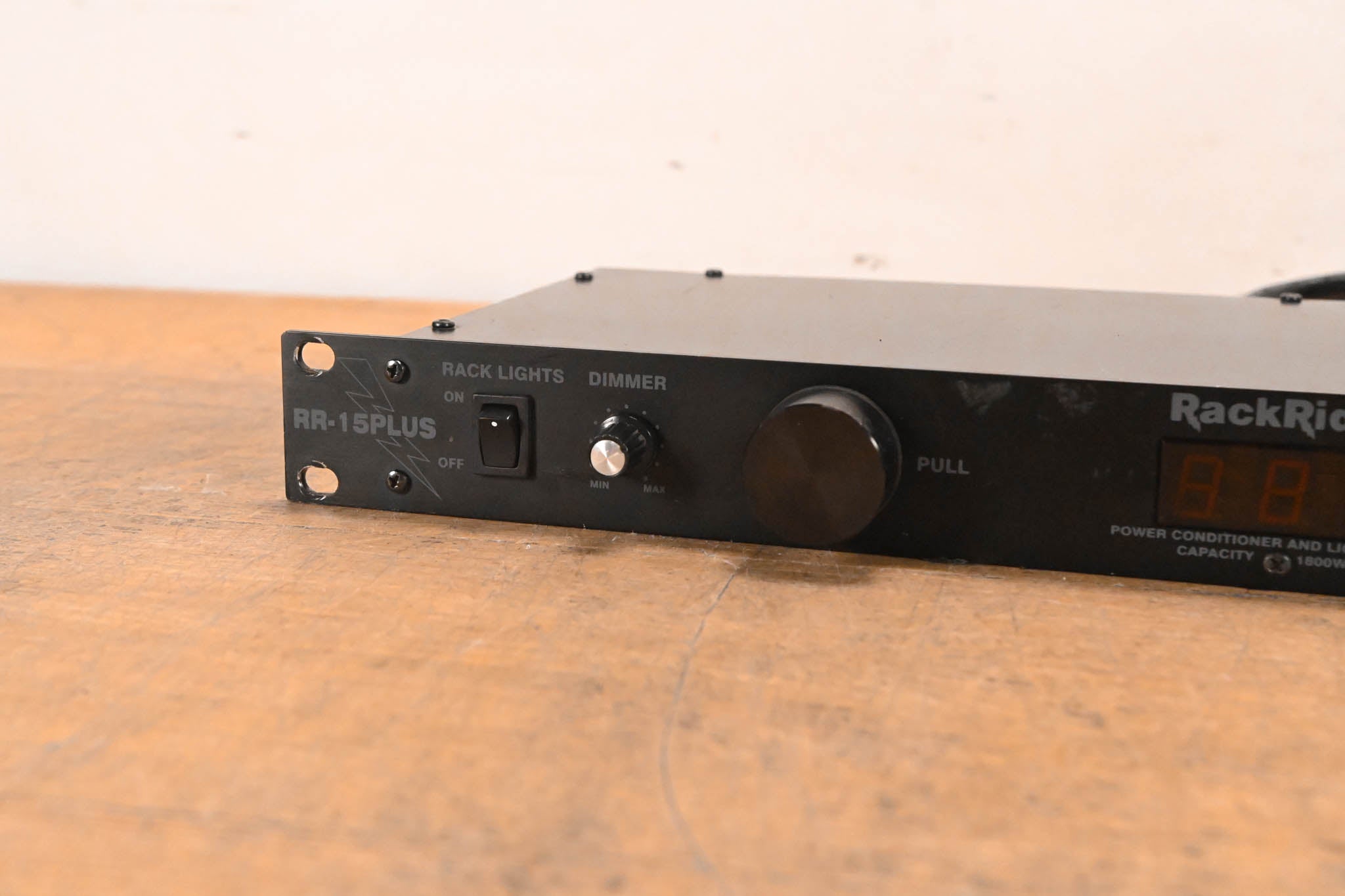 Furman RackRider RR-15PLUS 1RU Power Conditioner w/ Lights + V-Meter