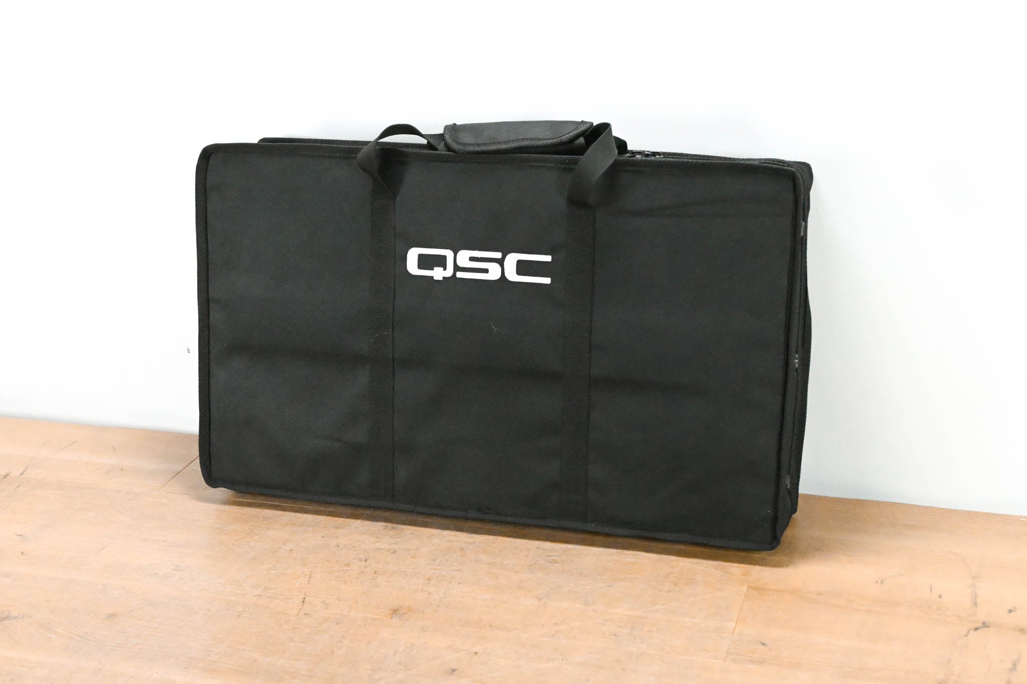 QSC Touchmix-16 Compact Digital Mixer