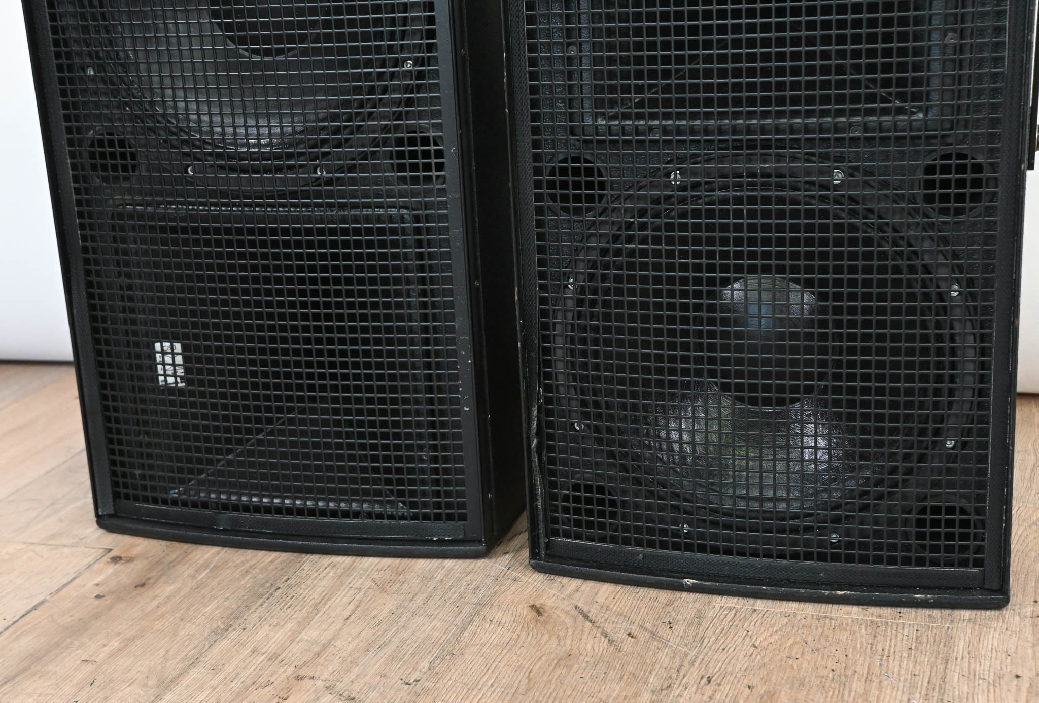 d&b audiotechnik Ci90 Full Range 2-Way Passive Loudspeaker (PAIR)