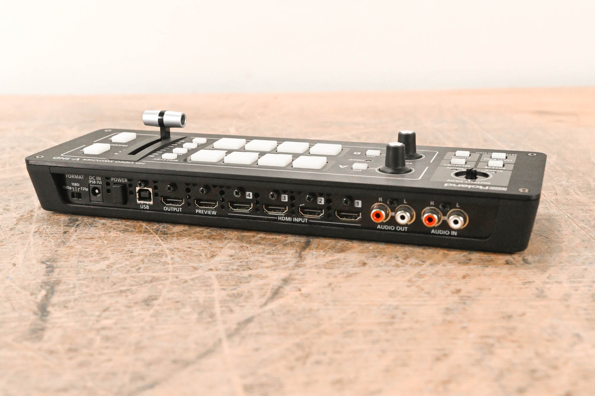 Roland V-1HD Portable 4 x HDMI Input Video Switcher (NO POWER SUPPLY)