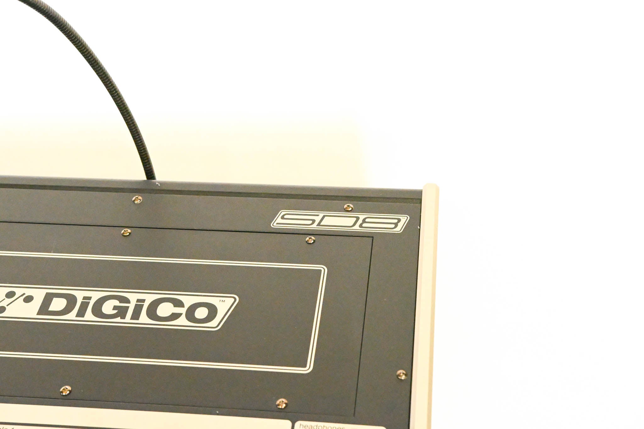 DiGiCo SD8 120-Channel Digital Mixing Console w/ Waves Card + ST Optical