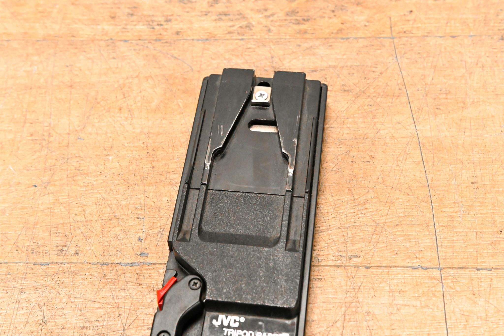 JVC KA-551U Tripod Adapter Plate