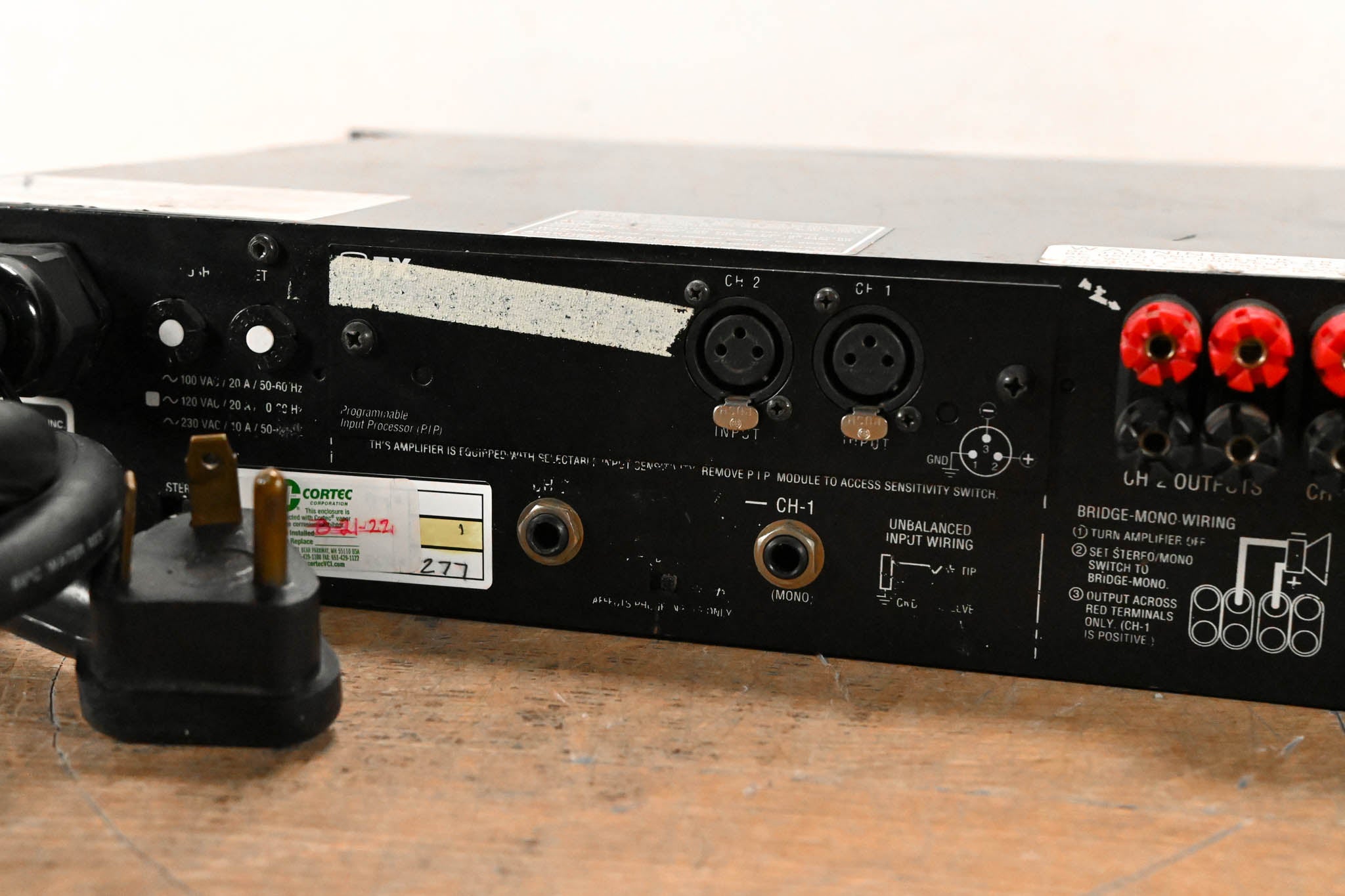 Crown Macro-Tech 3600VZ 2-Channel Power Amplifier