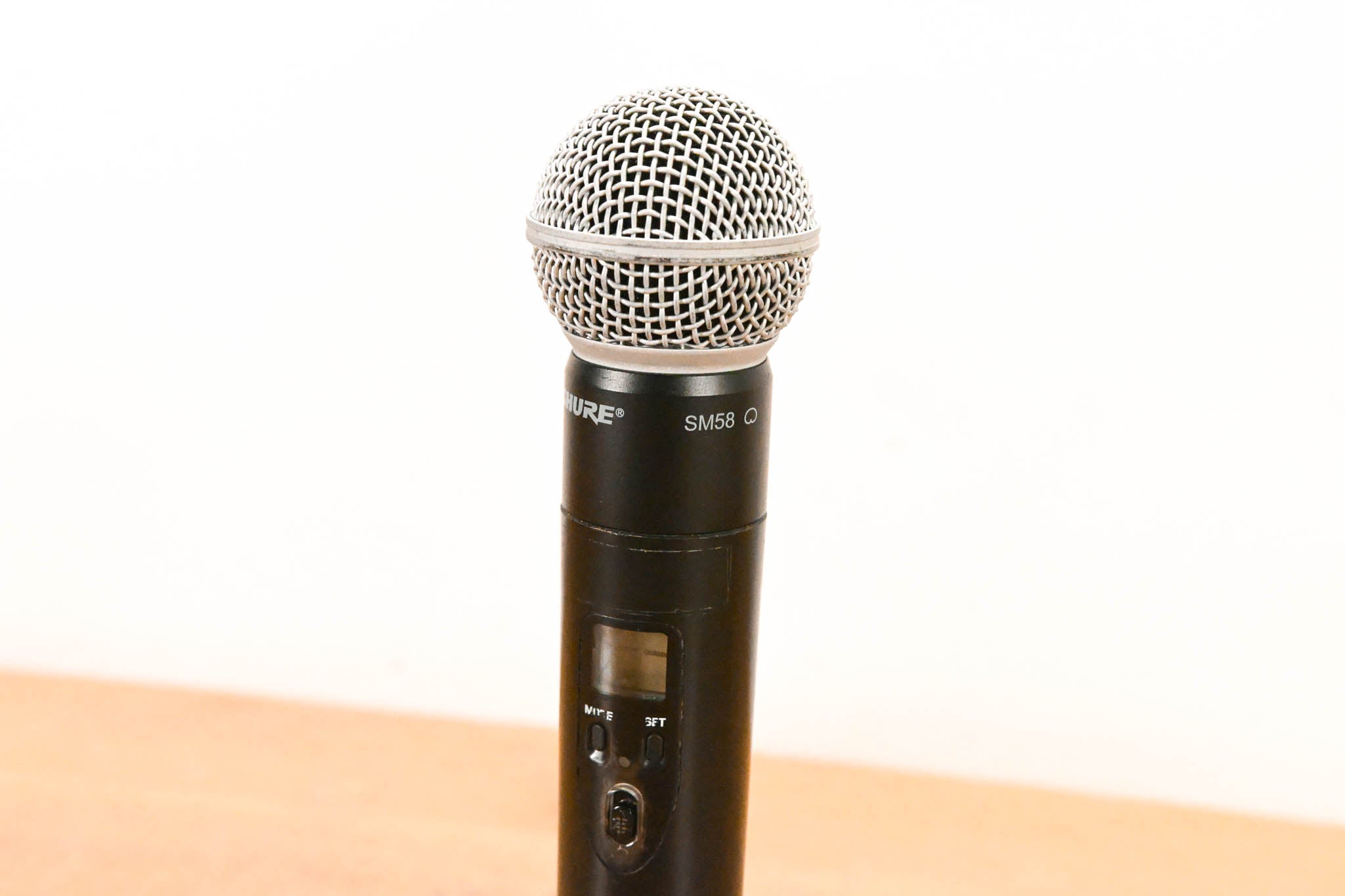 Shure ULXP24/58 Handheld Wireless System - J1 Band (NO POWER SUPPLY)