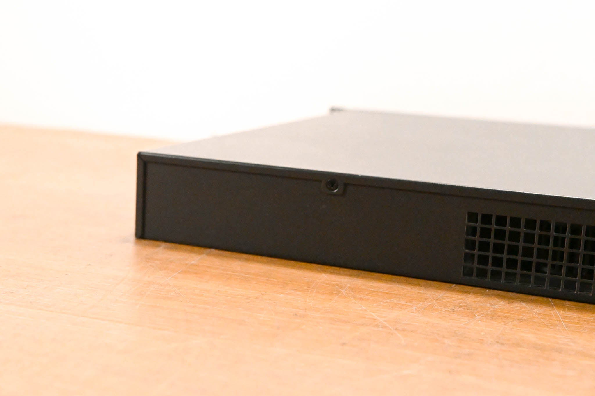 Luxul SW-610-48P-F 48-Port Gb PoE+ L2 L3 Managed Switch with 4 SFP+