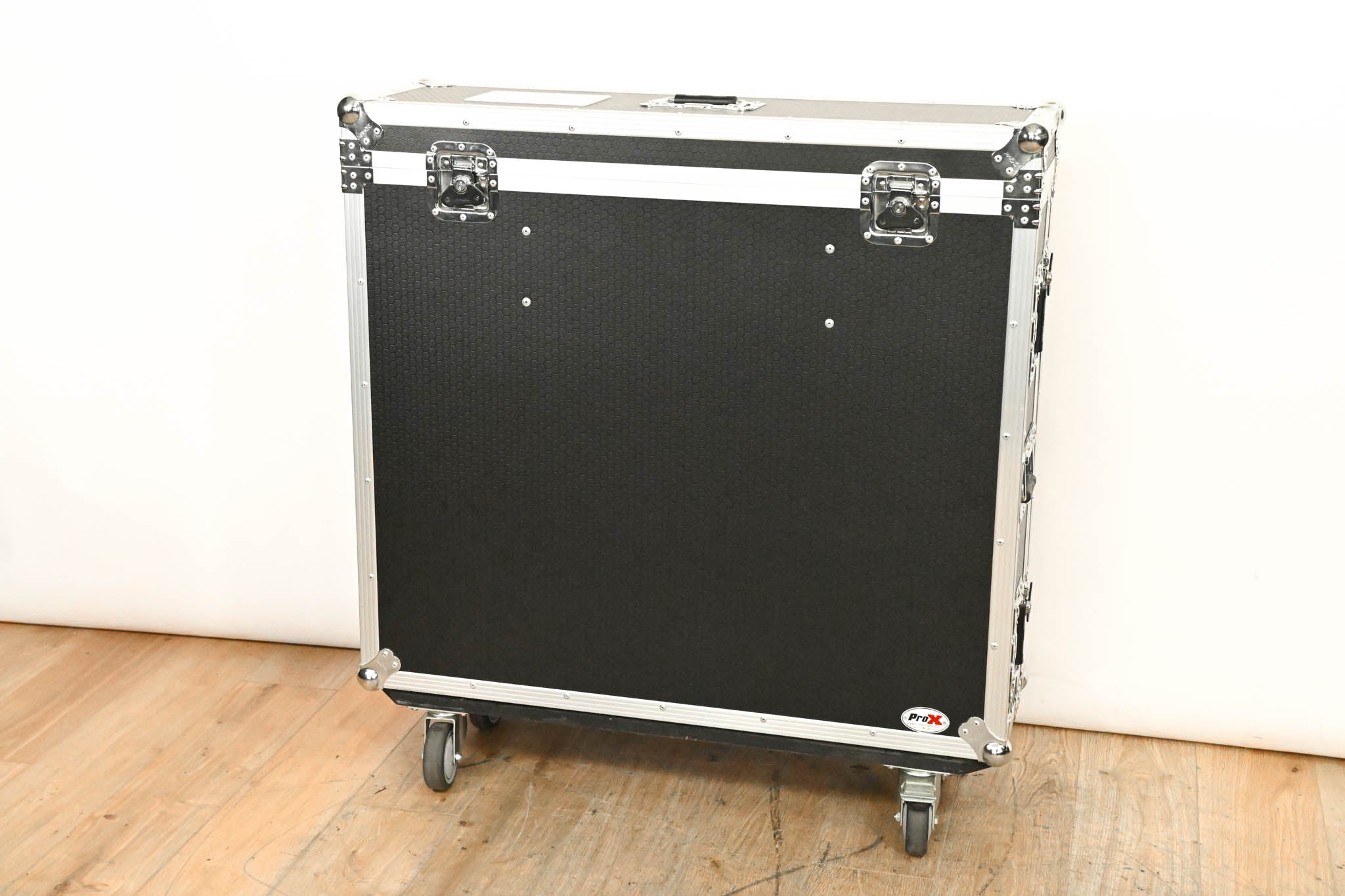 Yamaha TF5 32-Input Digital Mixing Console with Road Case