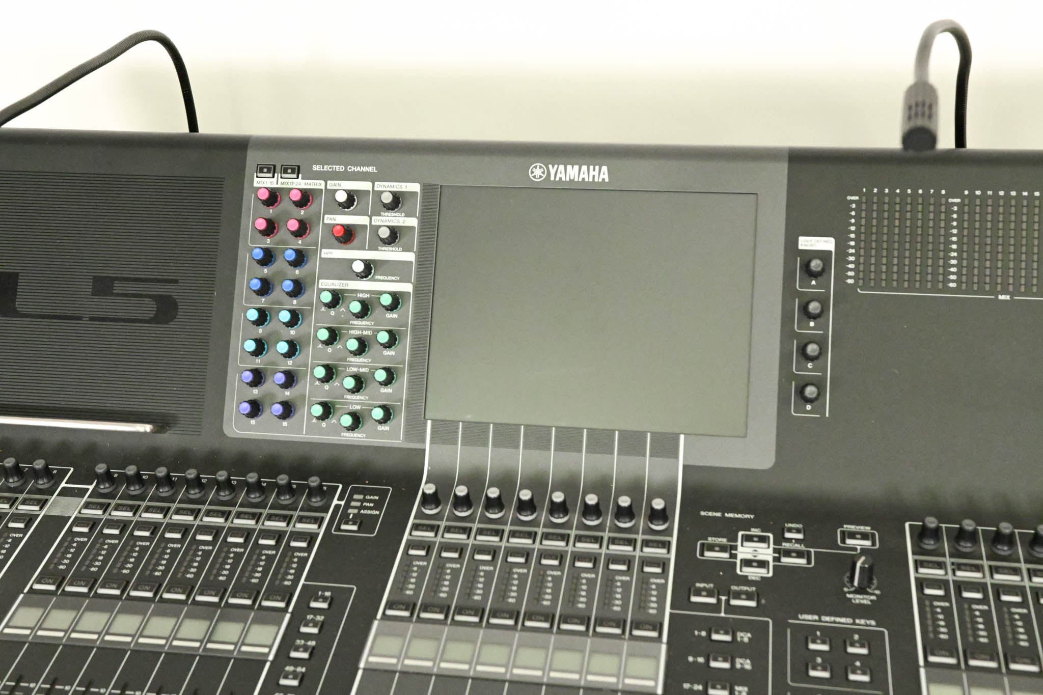 Yamaha CL5 72-Channel Digital Mixing Console