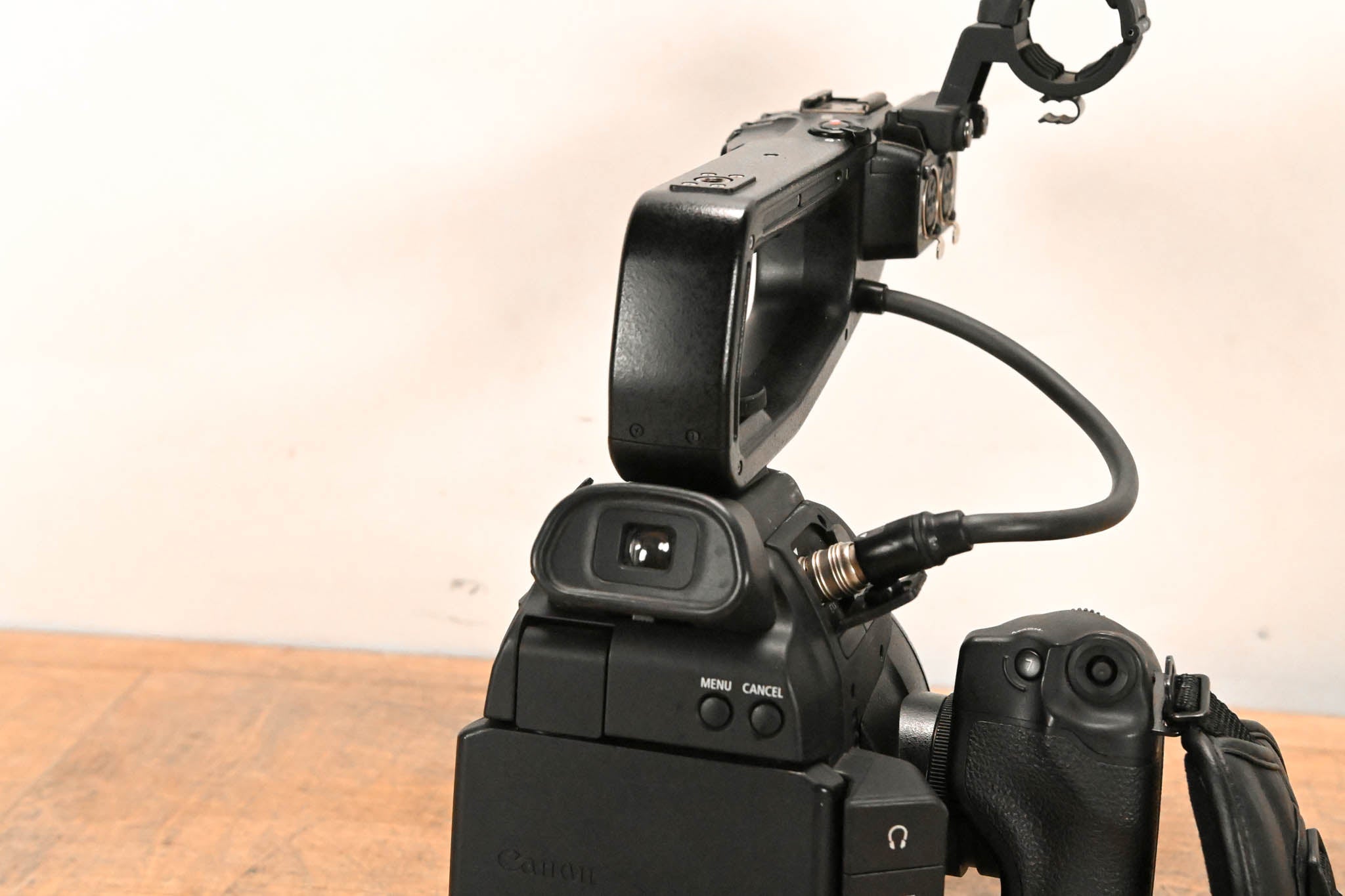 Canon EOS C100 Digital Cinema Camera