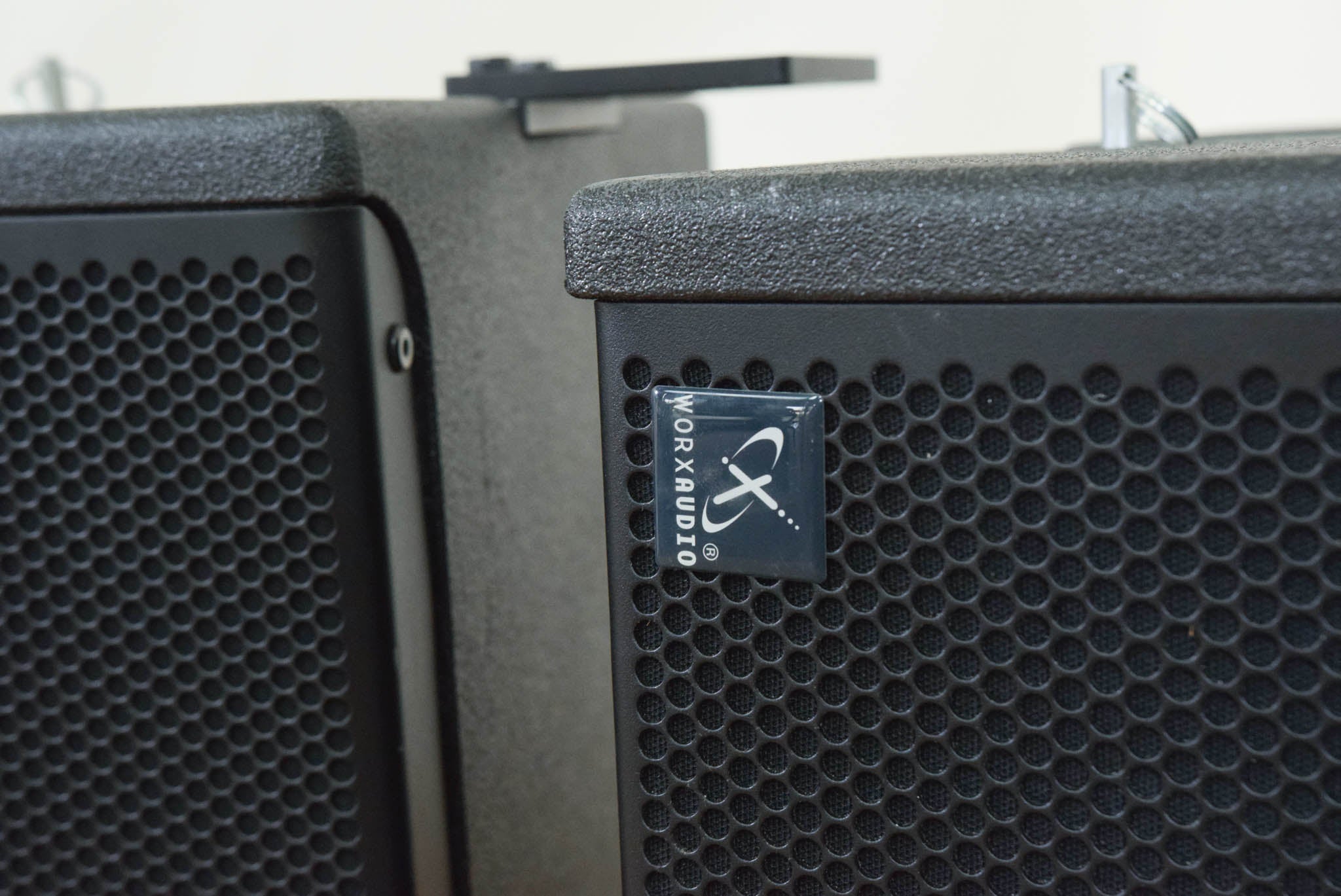 WorxAudio V8i Two-Way Line Array Loudspeaker (PAIR)