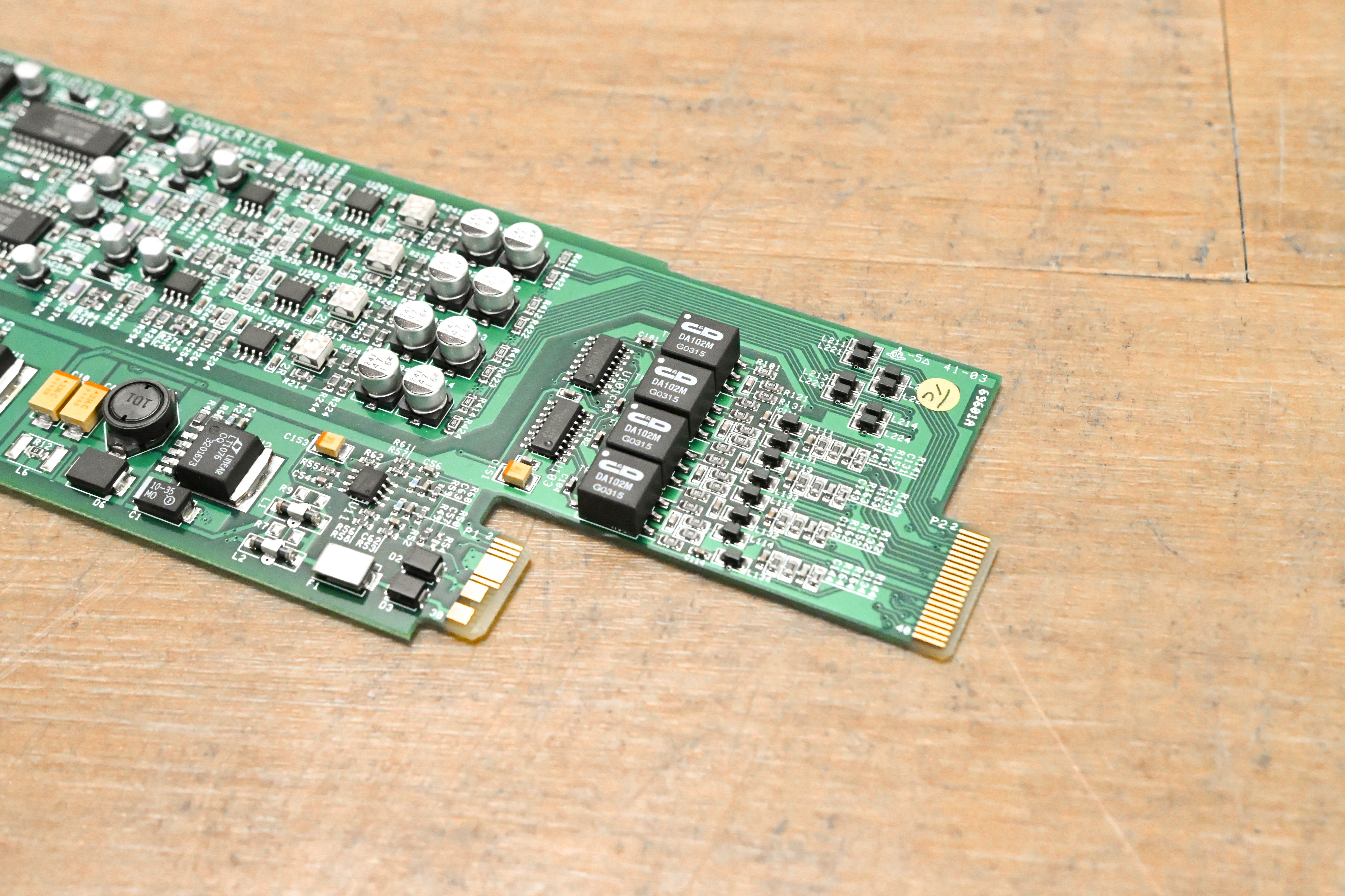 Miranda ADC-1721 Dual Analog Audio to AES Converter