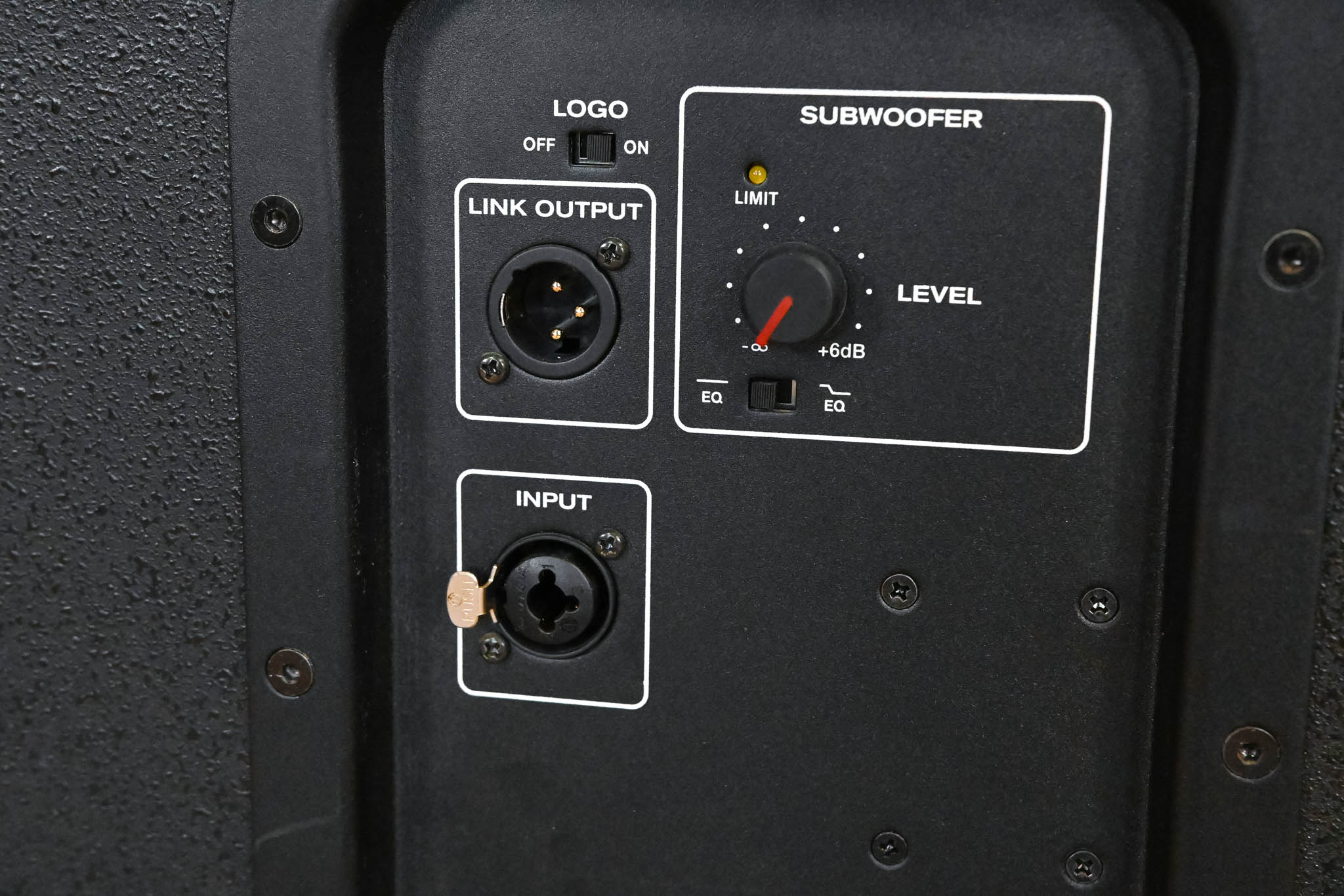 Electro-Voice (EV) ELX118P 700W 18" Powered Subwoofer