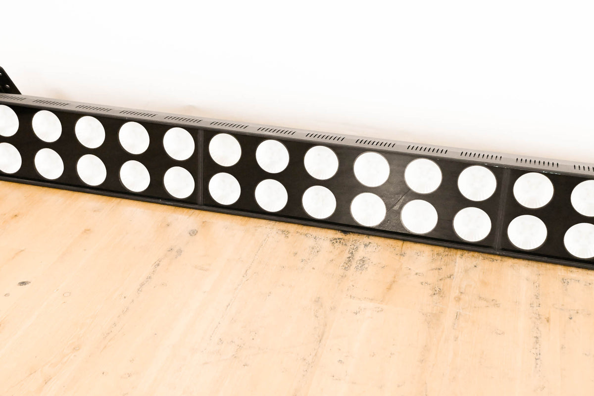 Philips Showline SL BAR 660 Professional RGBW LED Linear Wash Luminaire