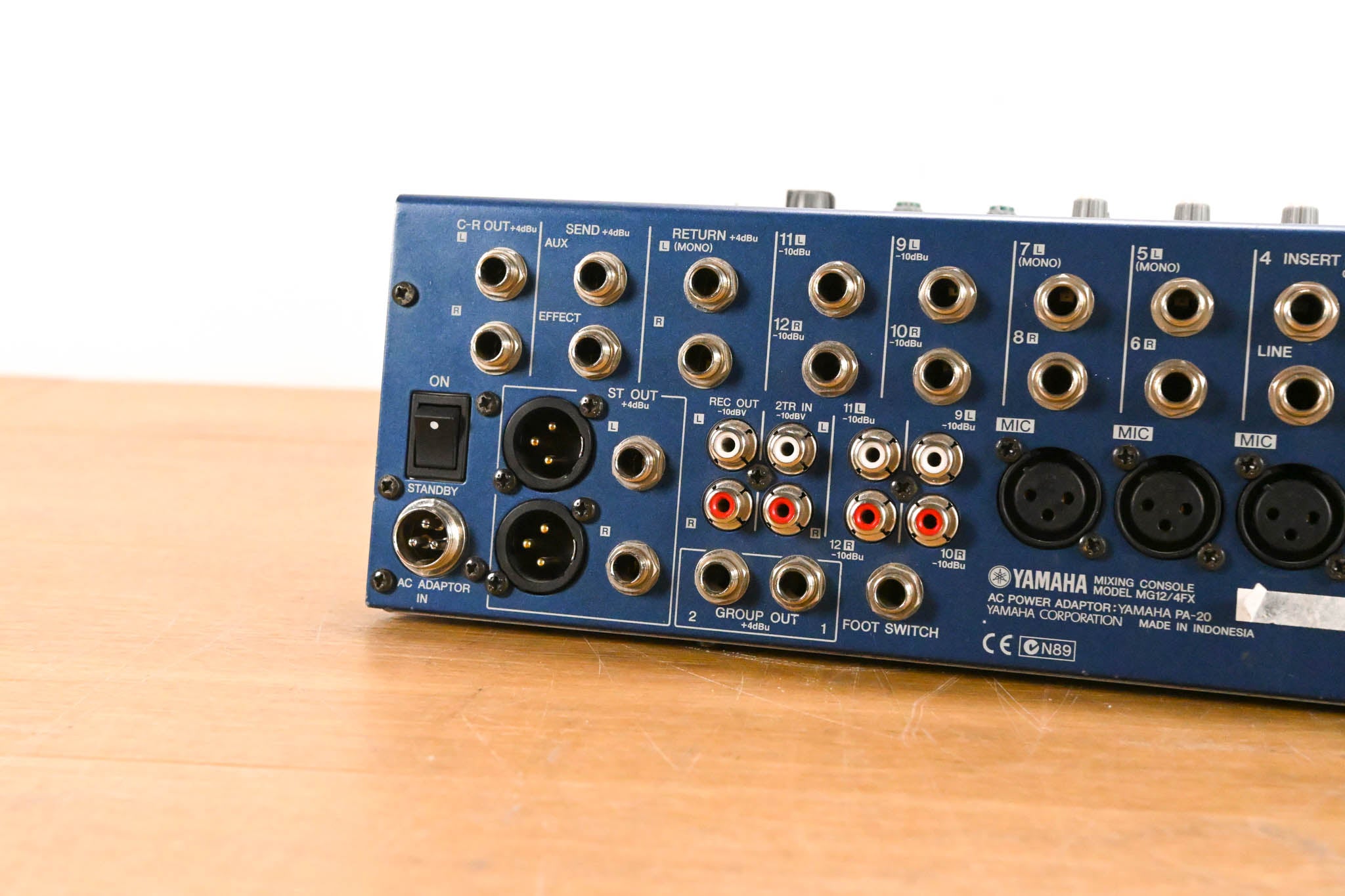 Yamaha MG12/4FX 12-Input 4-Bus Audio Mixer with Effects (NO PSU)