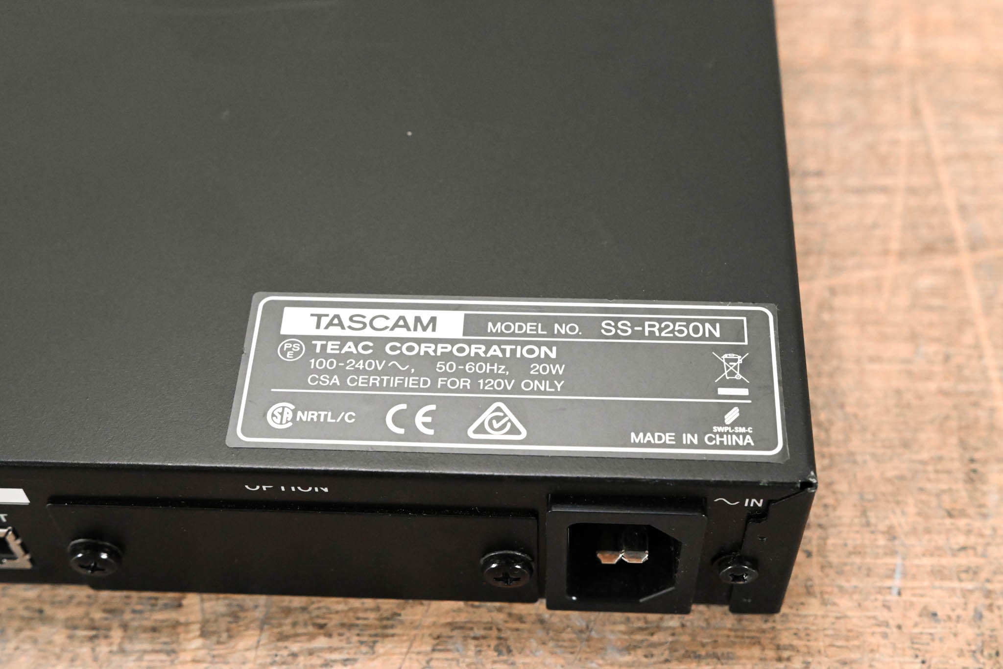 TASCAM SS-R250N 2-Channel SD/USB Recorder/Player with Network