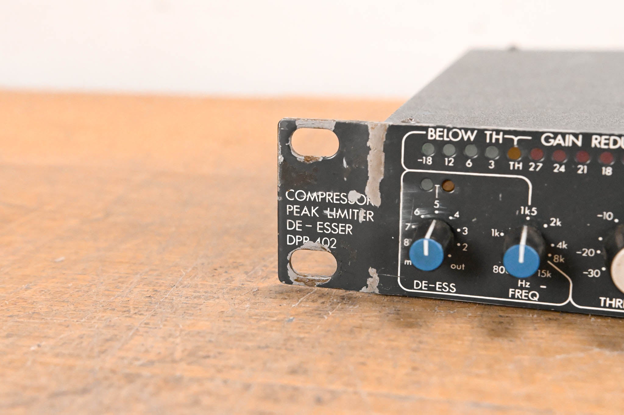 BSS DPR-402 Two-Channel Compressor/Limiter/De-Esser