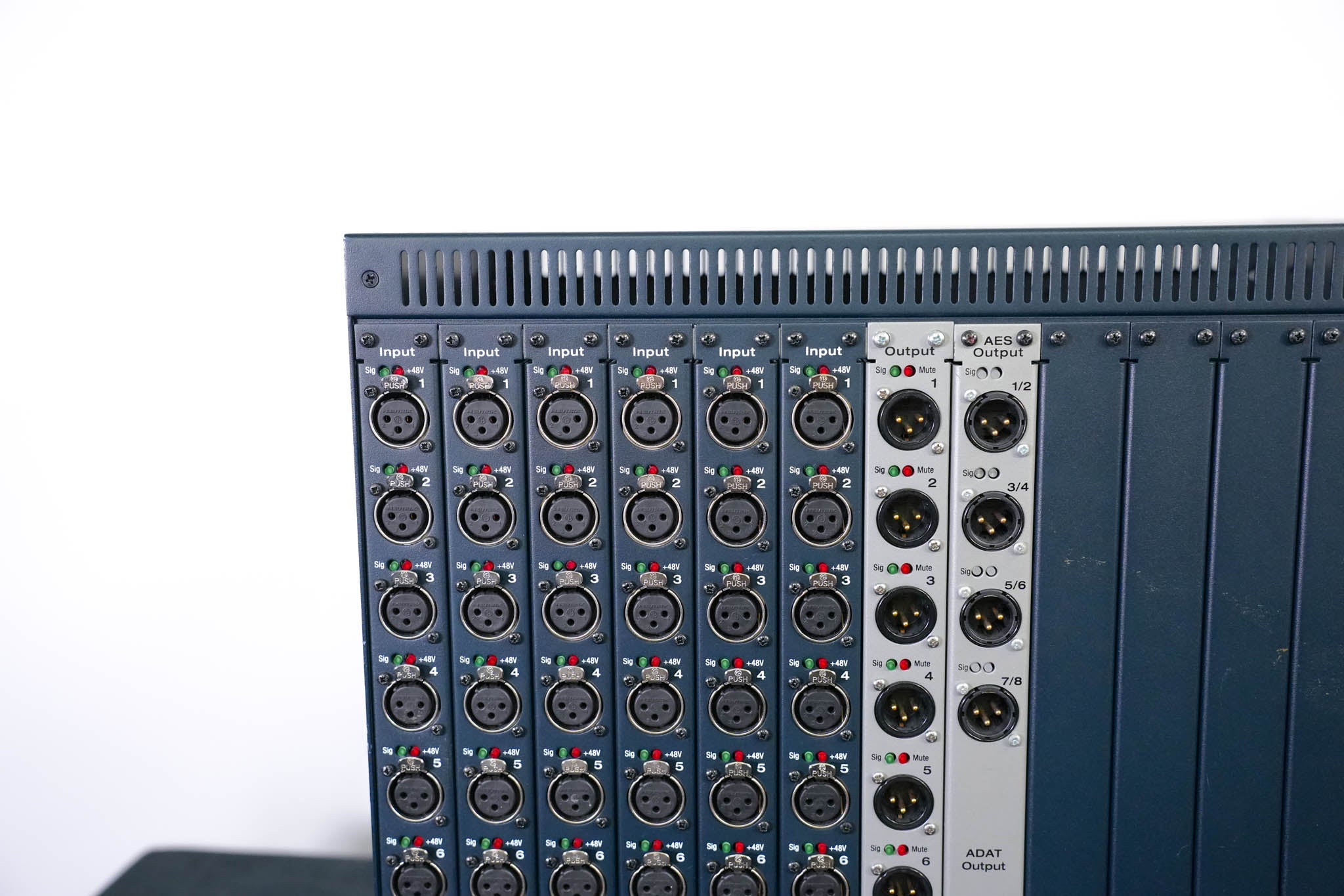 Digidesign VENUE Stage Rack - 48-in, 8-out, with AES Output Card