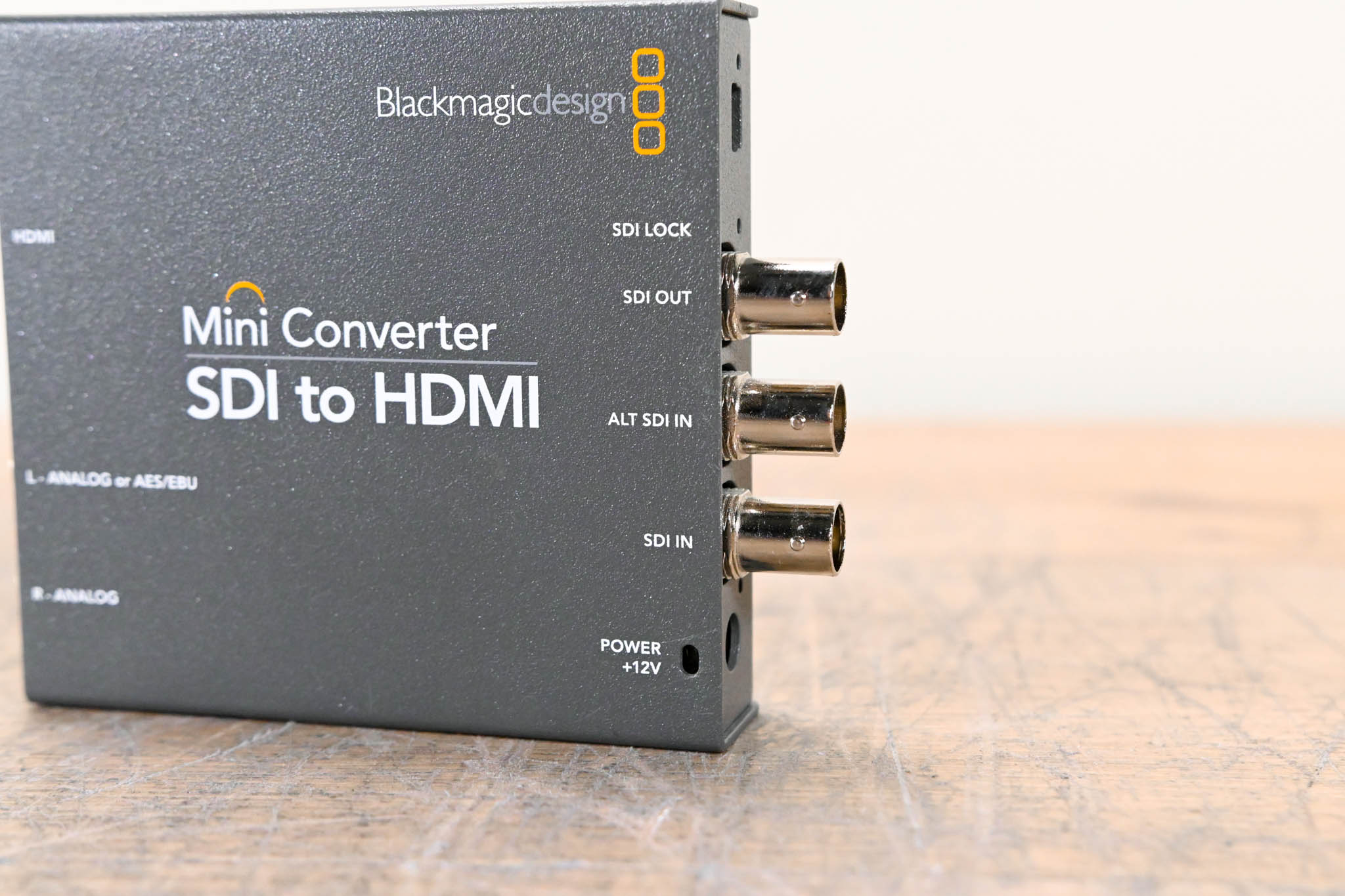 Blackmagic Design Mini Converter - SDI to HDMI (NO POWER SUPPLY)