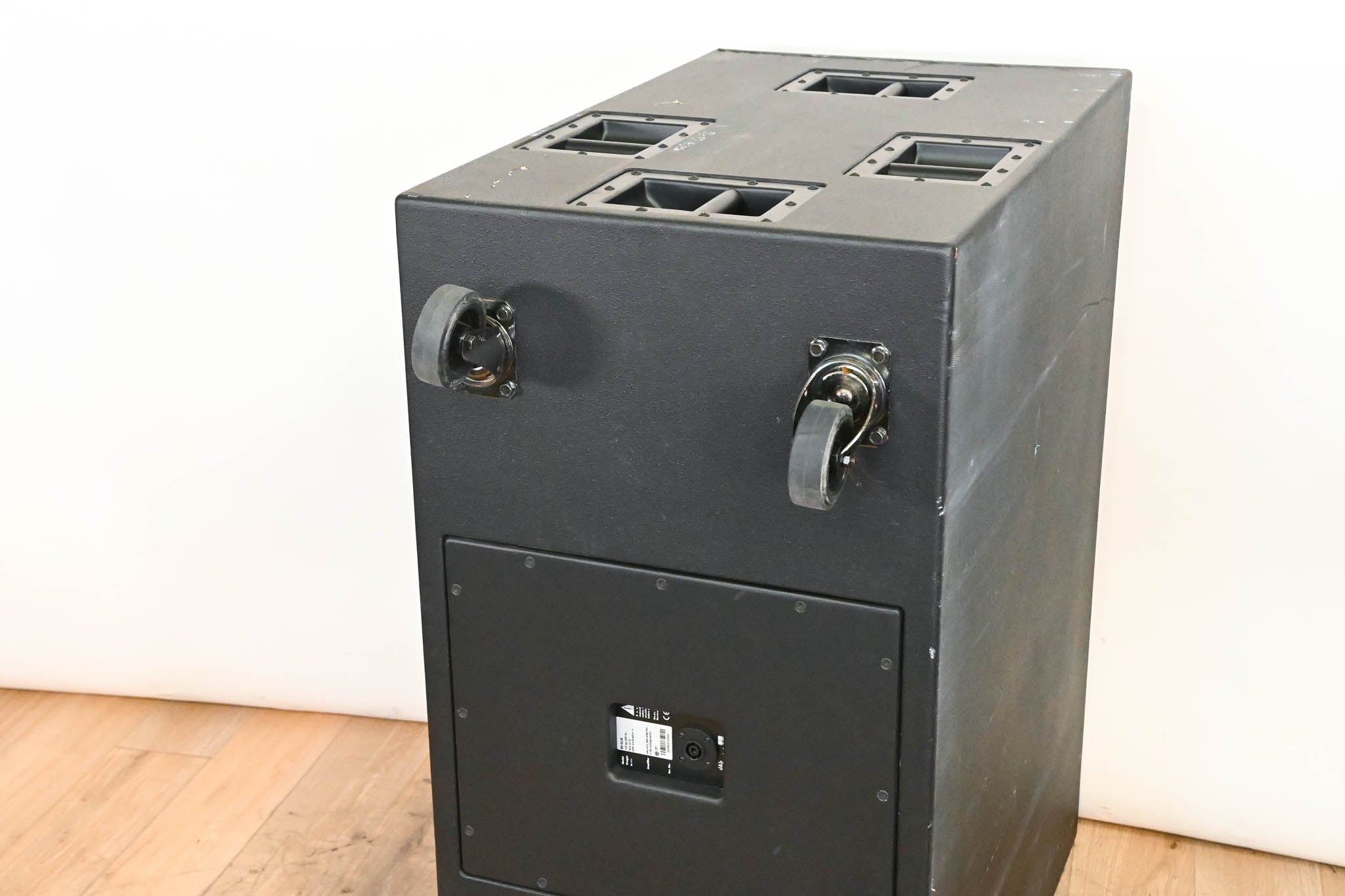 d&b audiotechnik B2-SUB 2 x 18" Passive Subwoofer