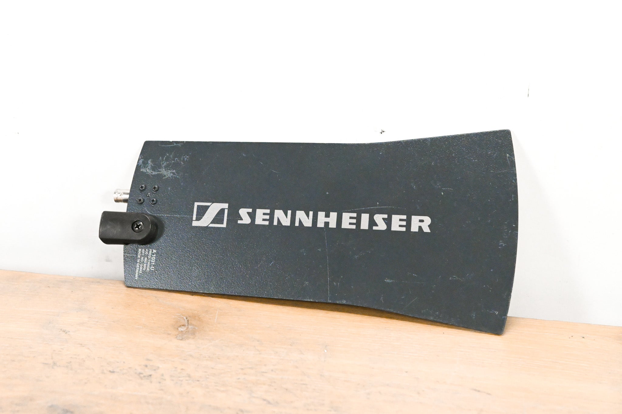 Sennheiser A 1031-U Omnidirectional UHF Antenna
