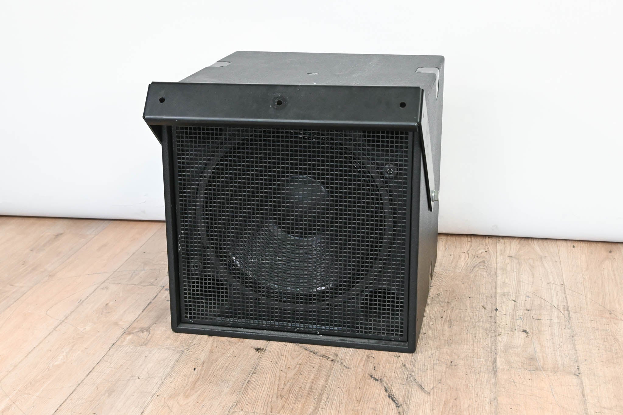 d&b audiotechnik Ci-SUB 18" Compact Bass-Reflex Passive Subwoofer