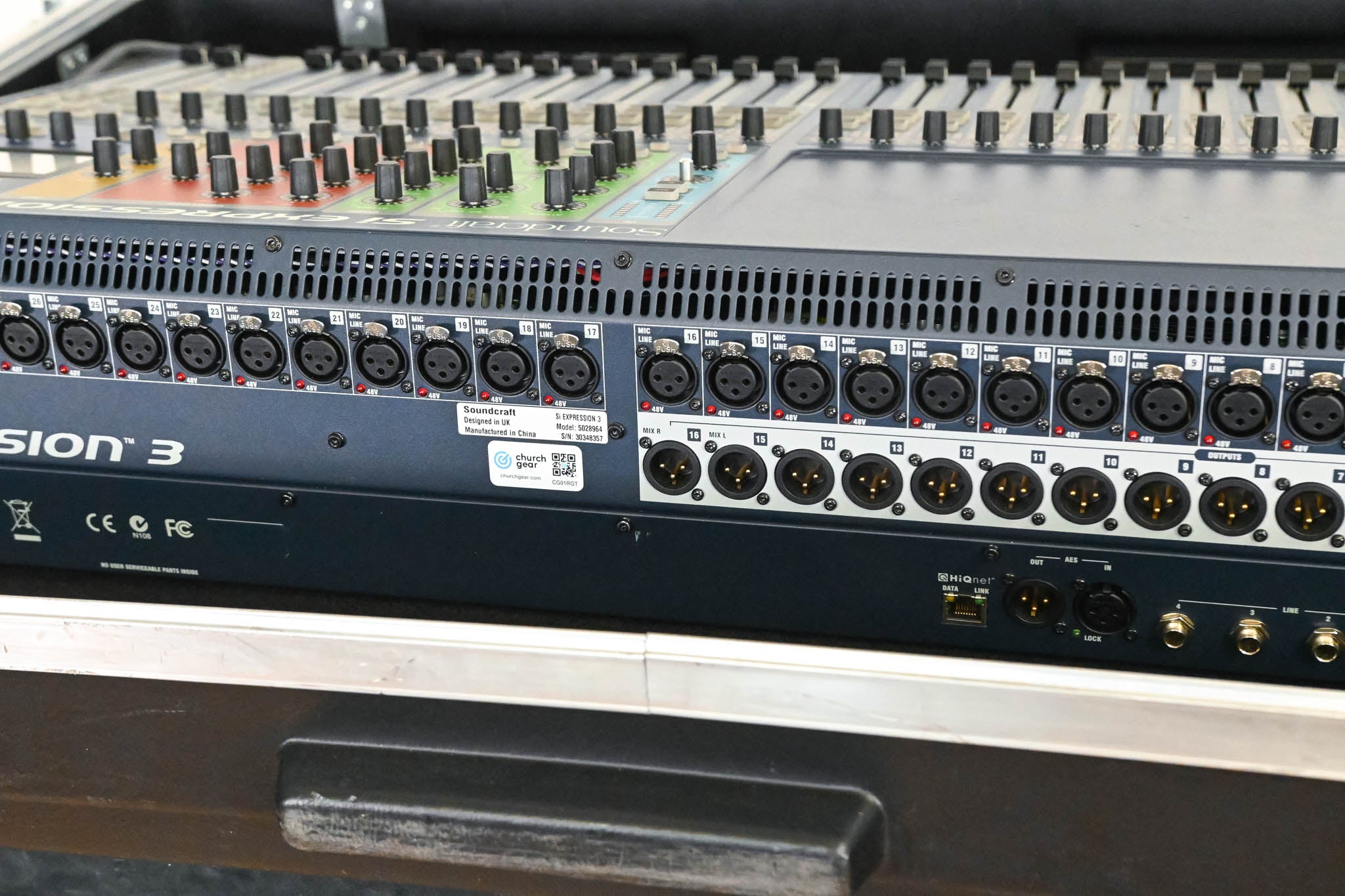 Soundcraft Si Expression 3 32-Channel Digital Mixer with SKB Case