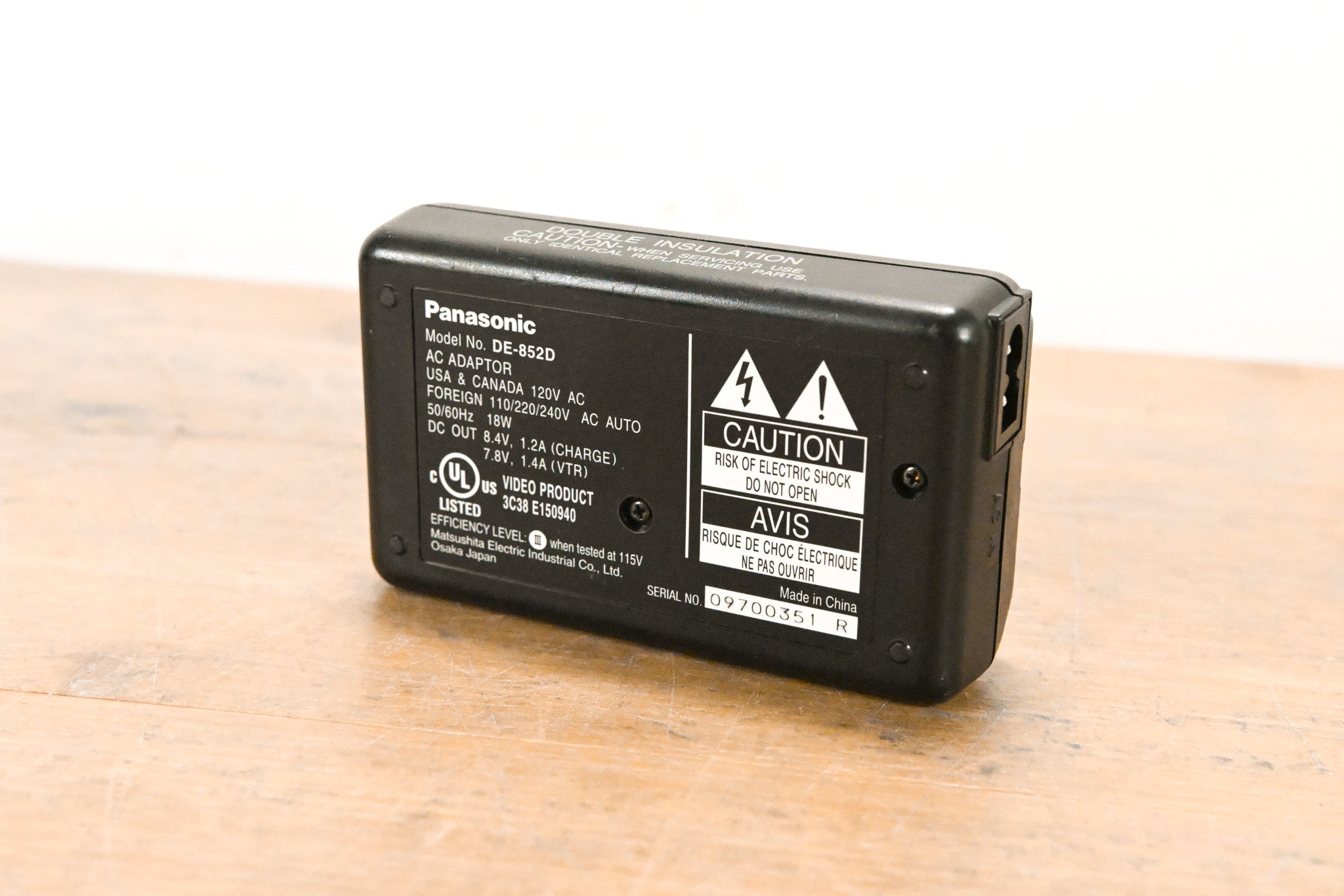 Panasonic DE-852D Video AC Adaptor / Battery Charger (NO POWER SUPPLY)