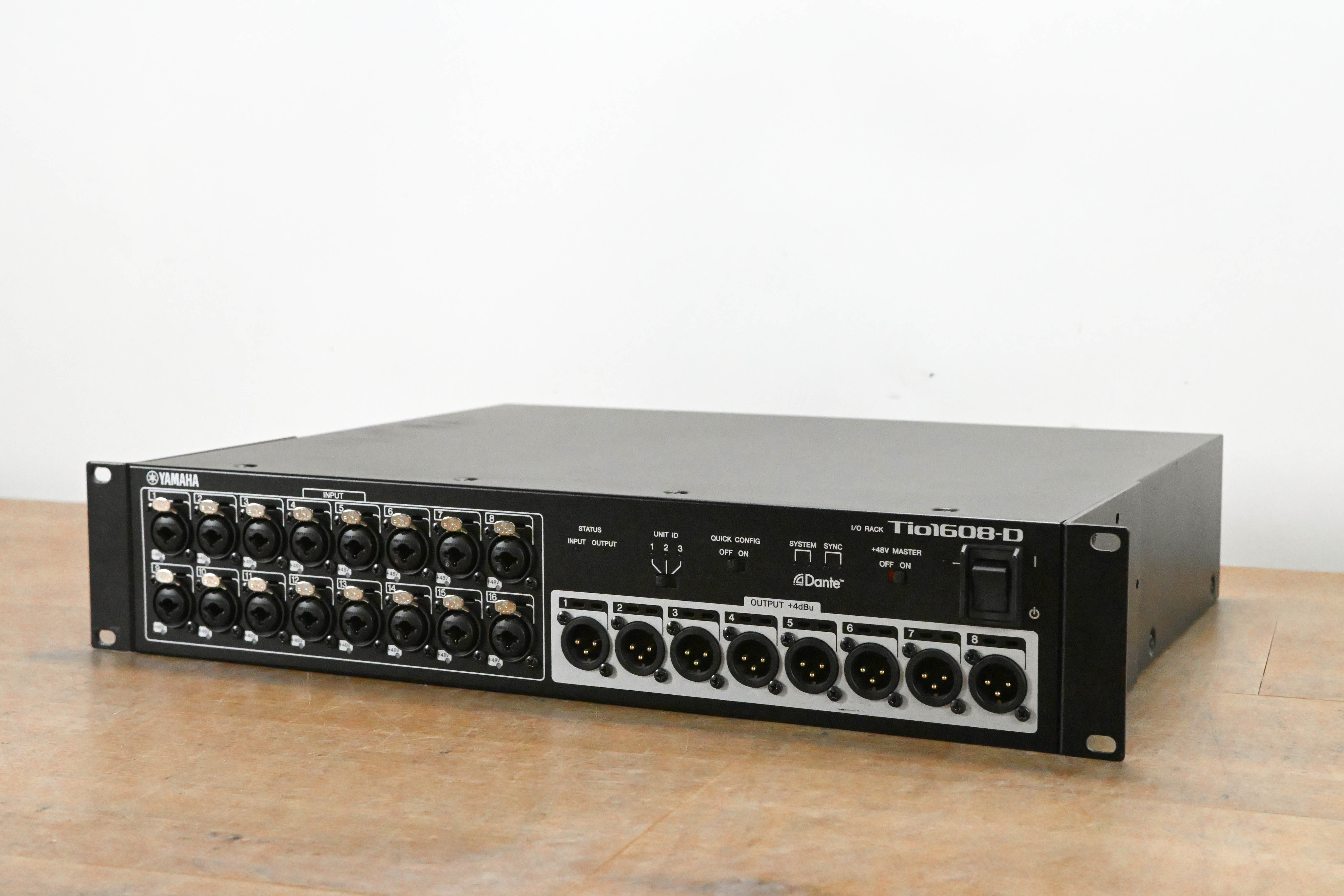 Yamaha Tio1608-D 16-Input/8-Output Dante Stagebox for TF Series Mixers