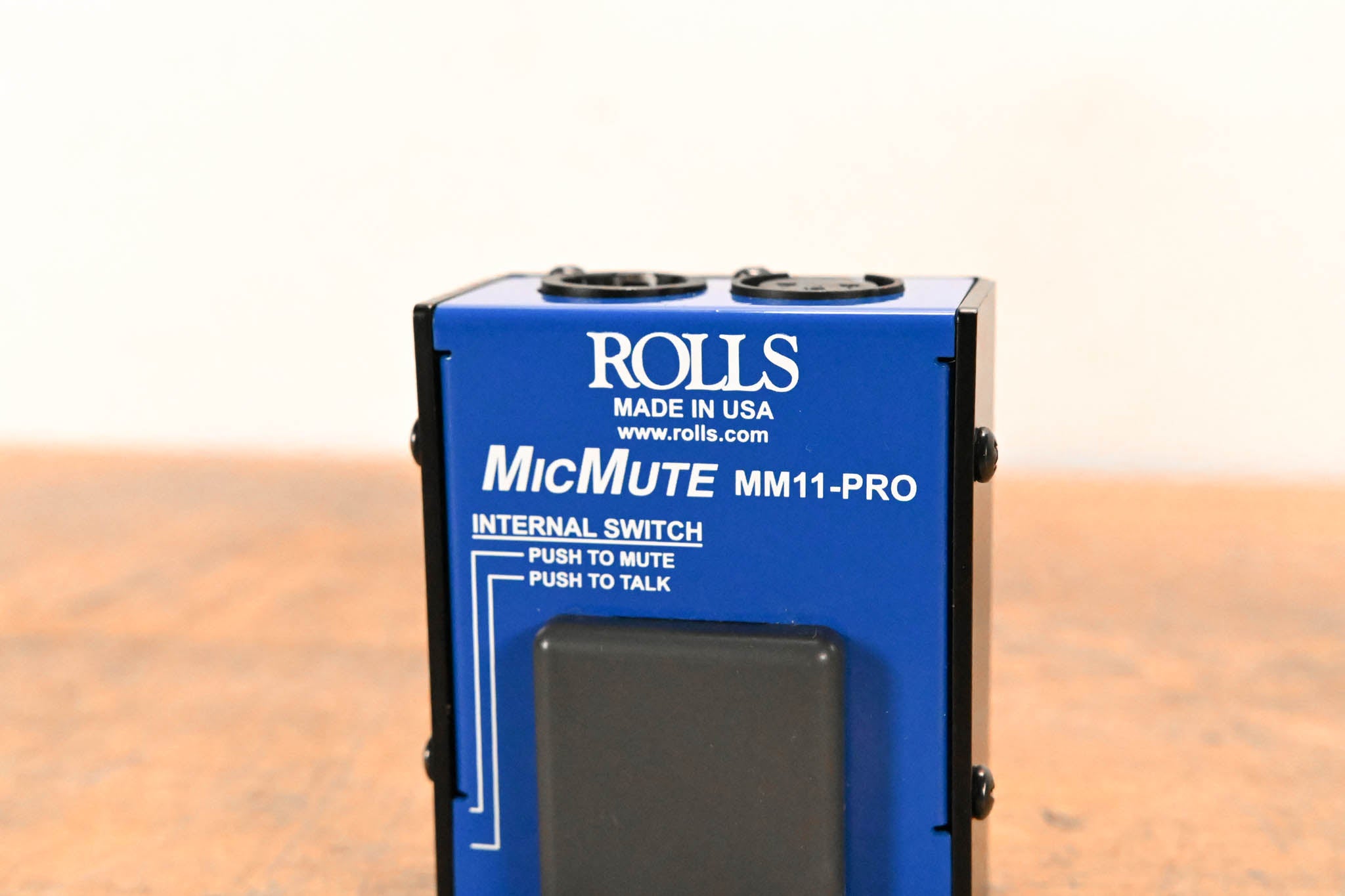 Rolls MM11-Pro MicMute Microphone Mute/Talk Switch
