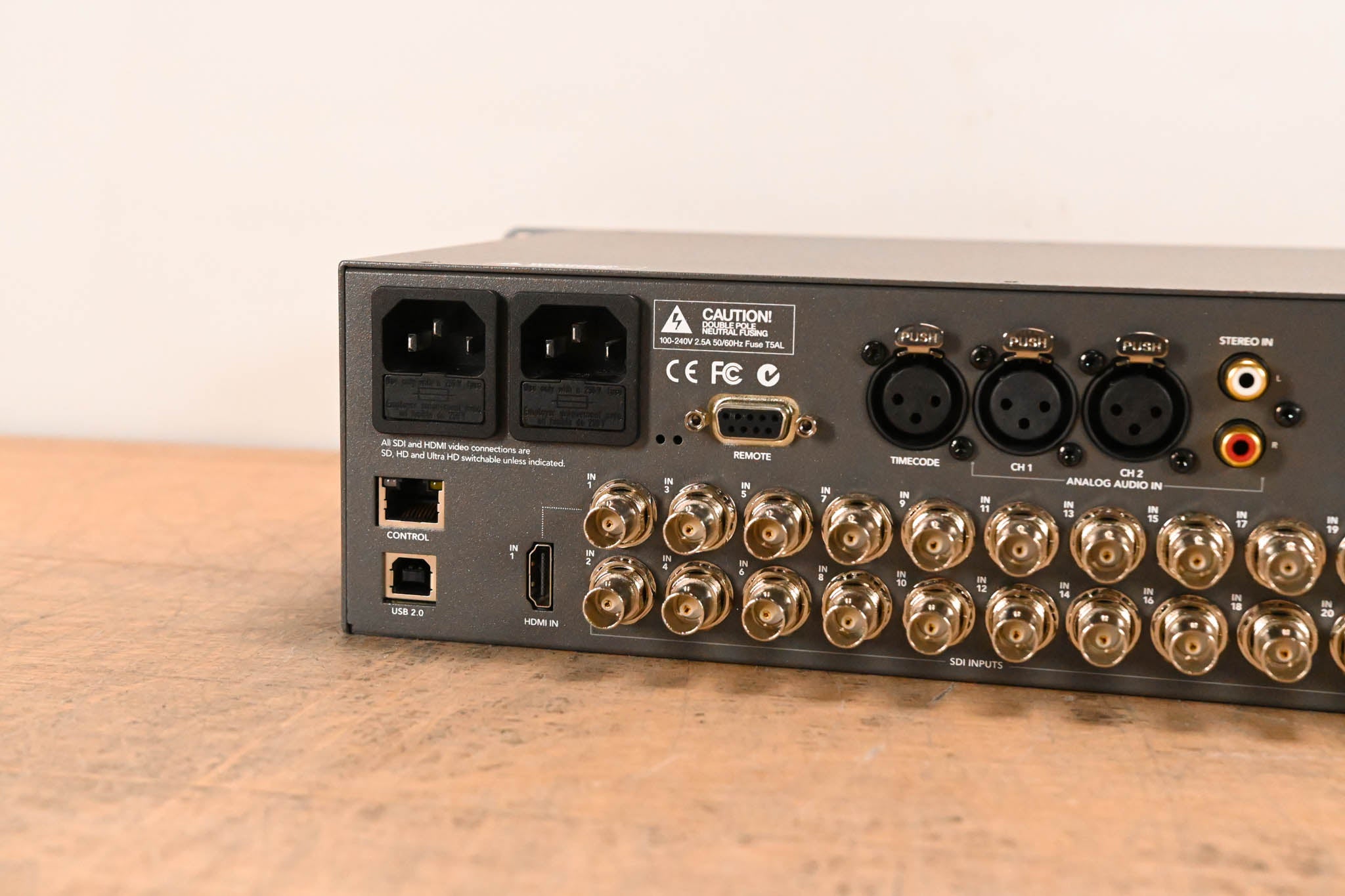Blackmagic Design ATEM 2 M/E Production Studio 4K