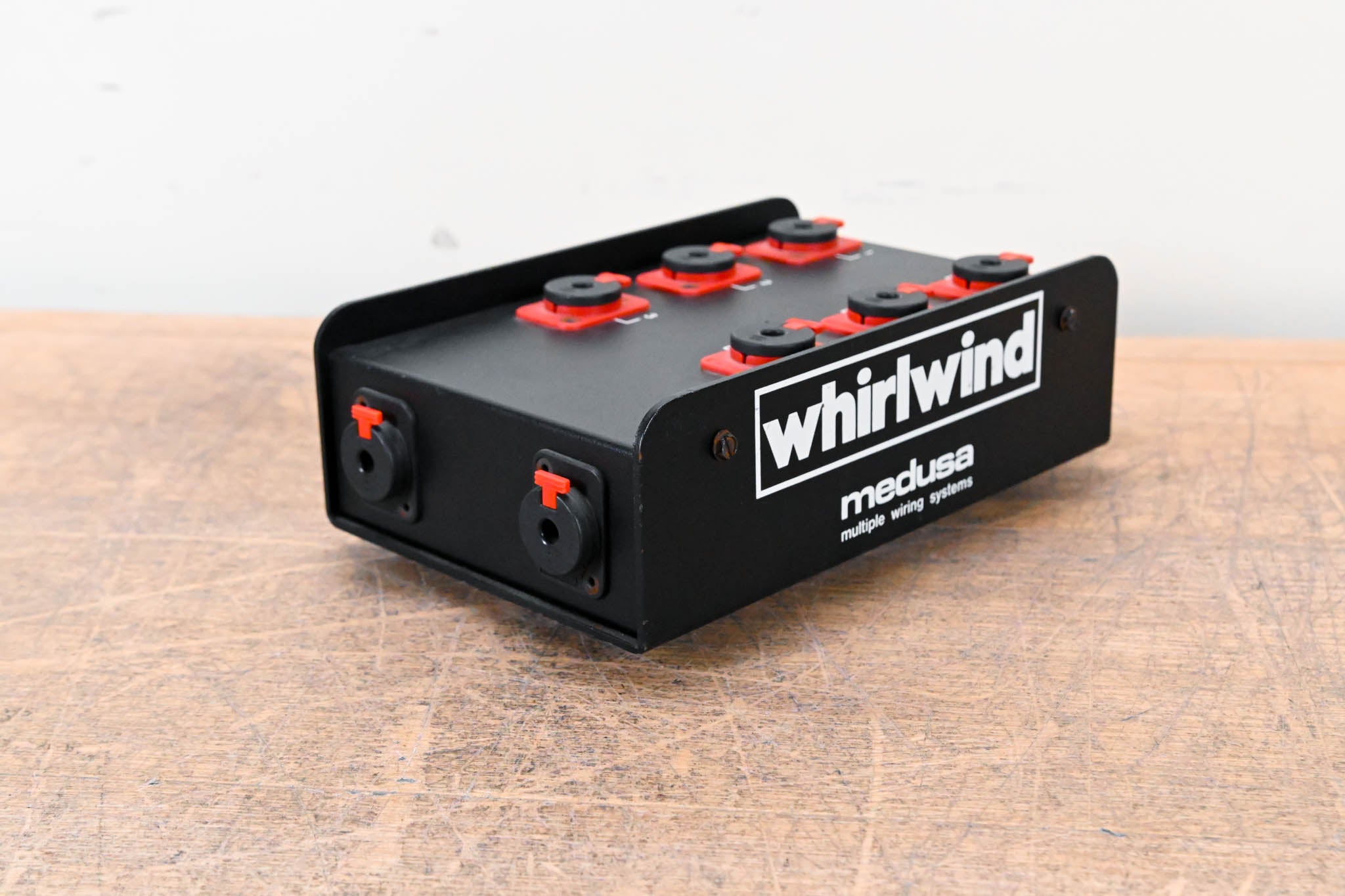 Whirlwind Medusa Six 1/4'' Studio Headphone Splitter Box