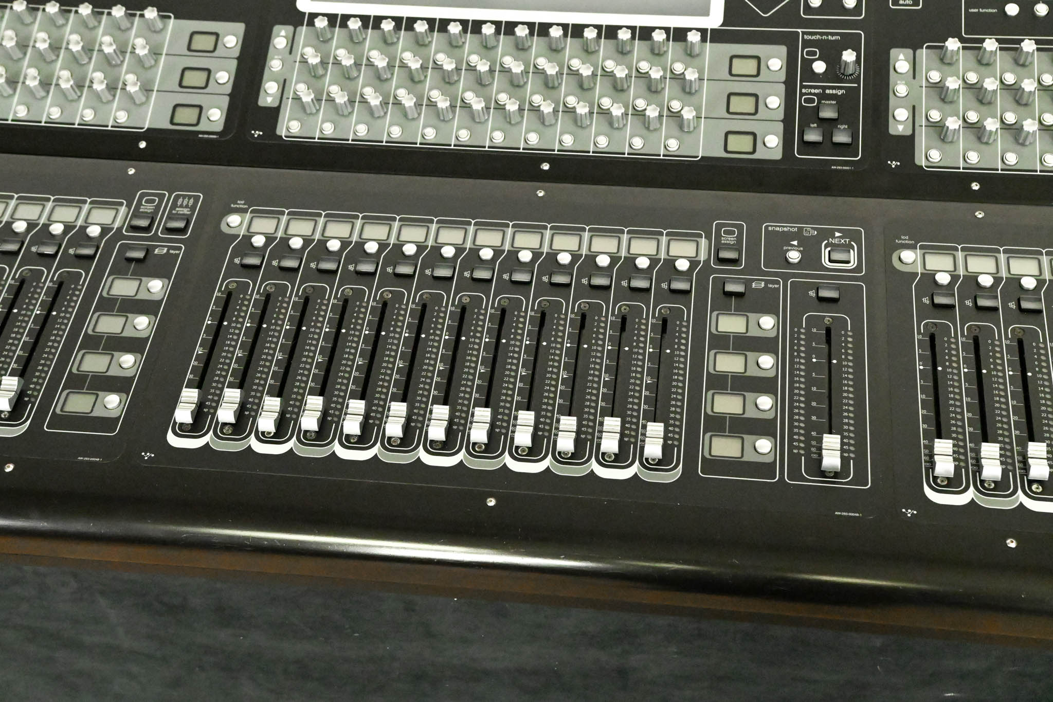 DiGiCo SD10 Digital Mixing Console with Waves Card and ST Optical