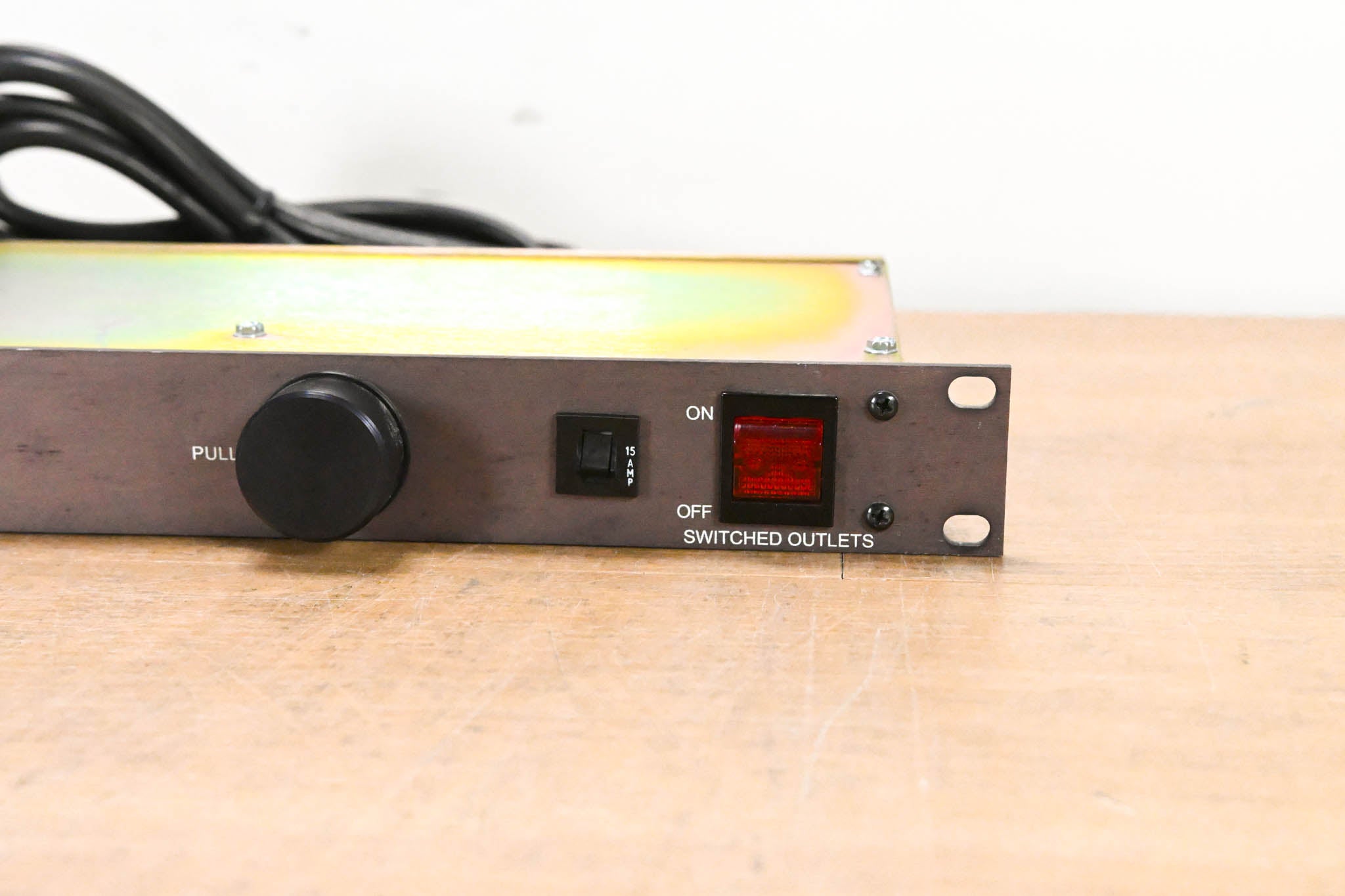 Furman PL-8 120V 15A Power Conditioner with Lights