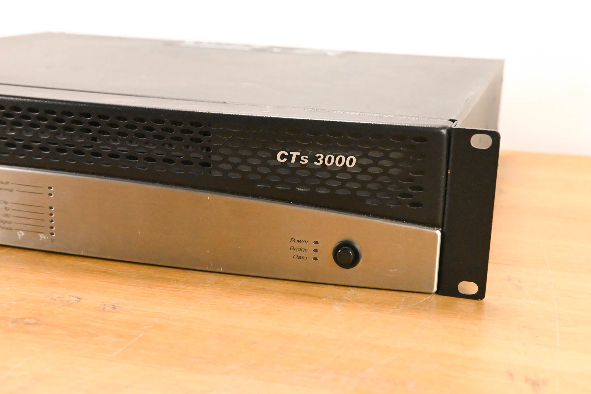 Crown CTs 3000 Two-Channel 1500W Power Amplifier