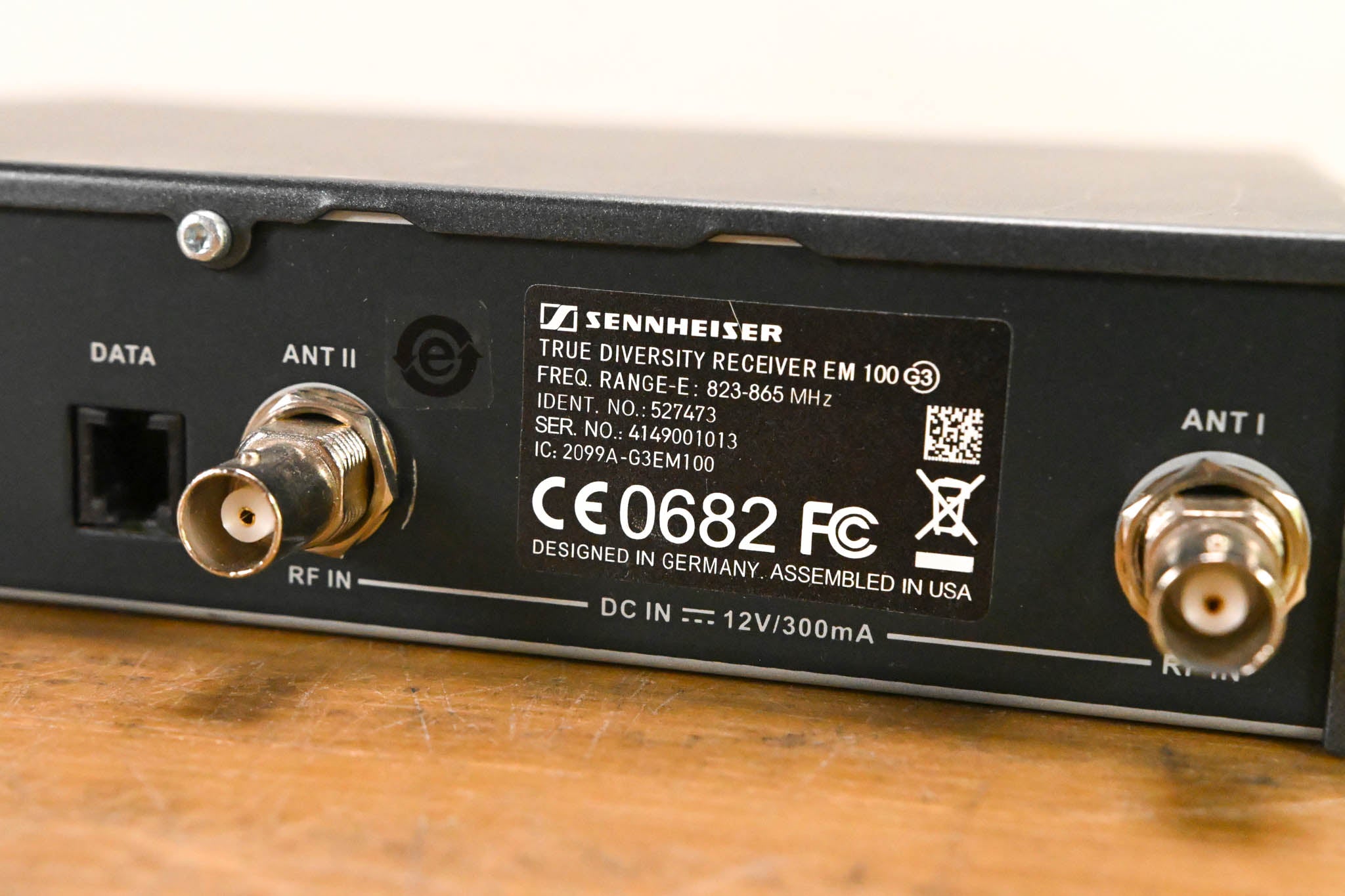 Sennheiser EM 100 G3 Wireless Receiver - 823-865 MHz (NO POWER SUPPLY)