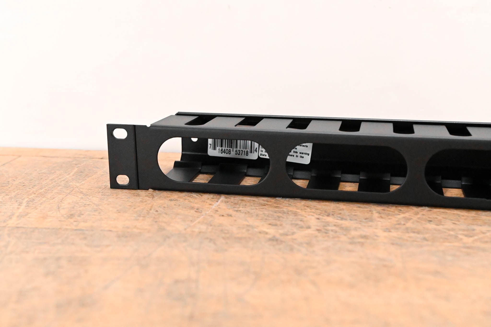 Gator Rackworks GRW-PNLCBLMNG1 1U Cable Management with Cap