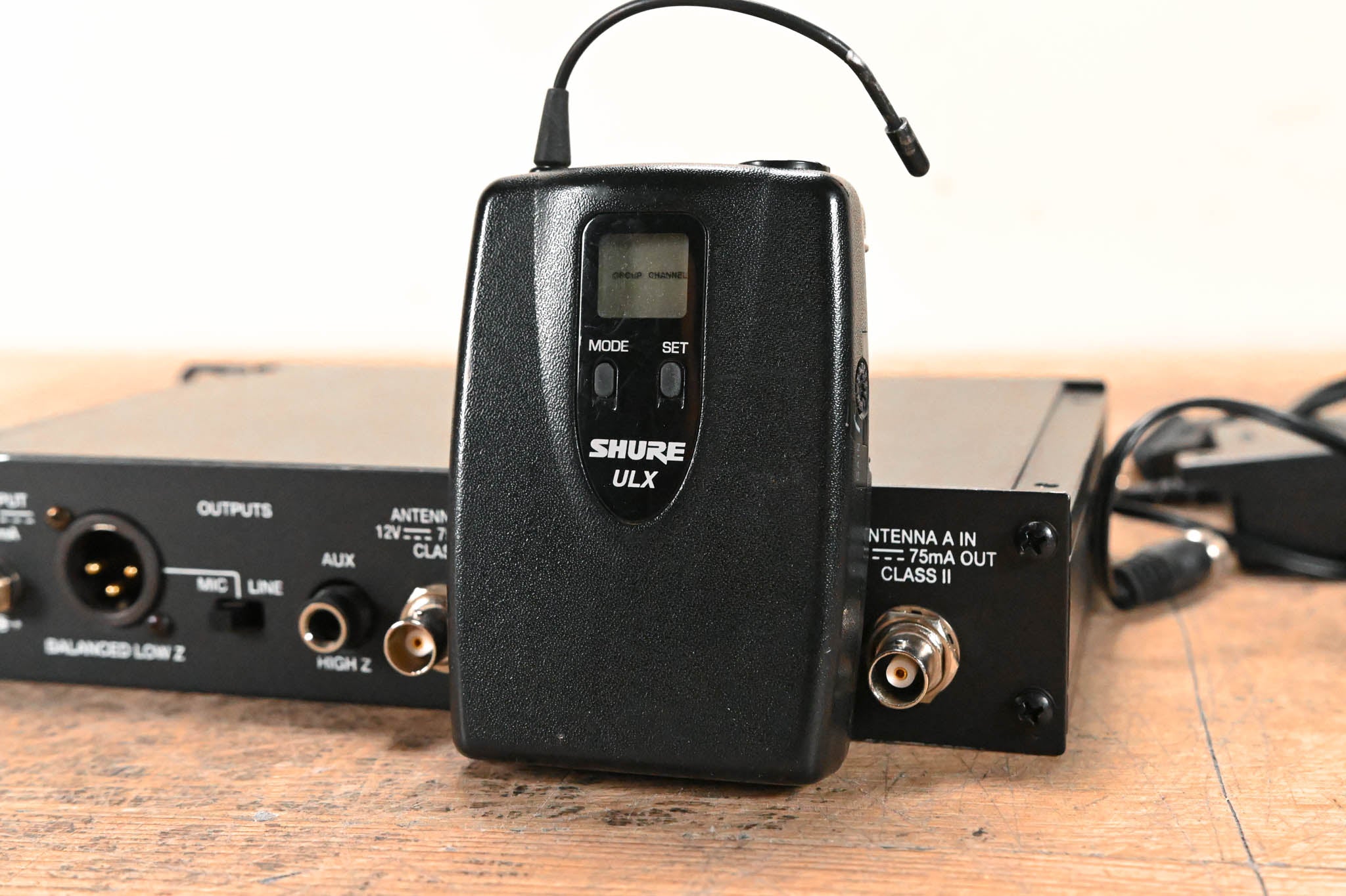 Shure ULXP14 Bodypack Wireless System - J1 Band: 554-590 MHz