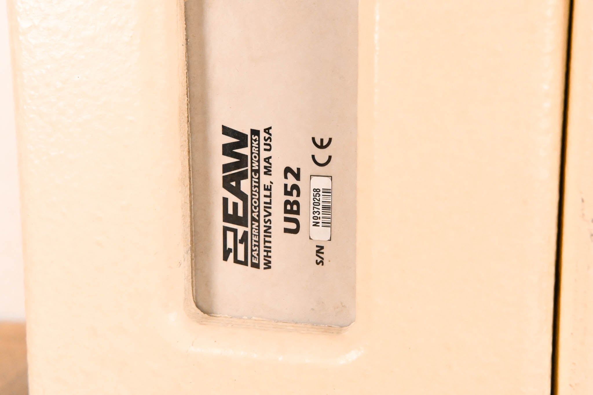 EAW UB52 Two-Way Full-Range Loudspeaker - White (PAIR)