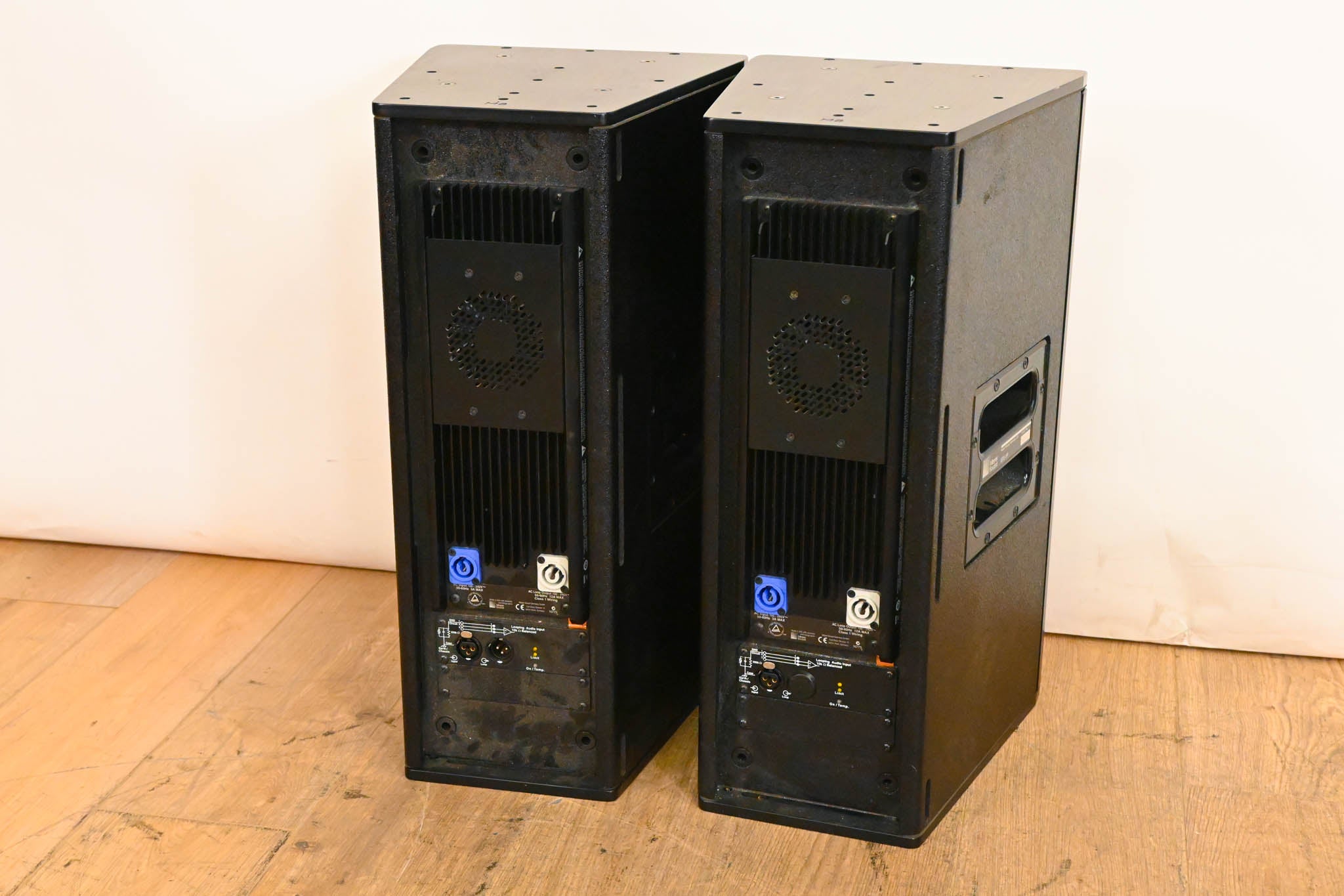 Meyer Sound UPJ-1P Compact VariO Loudspeaker (PAIR)