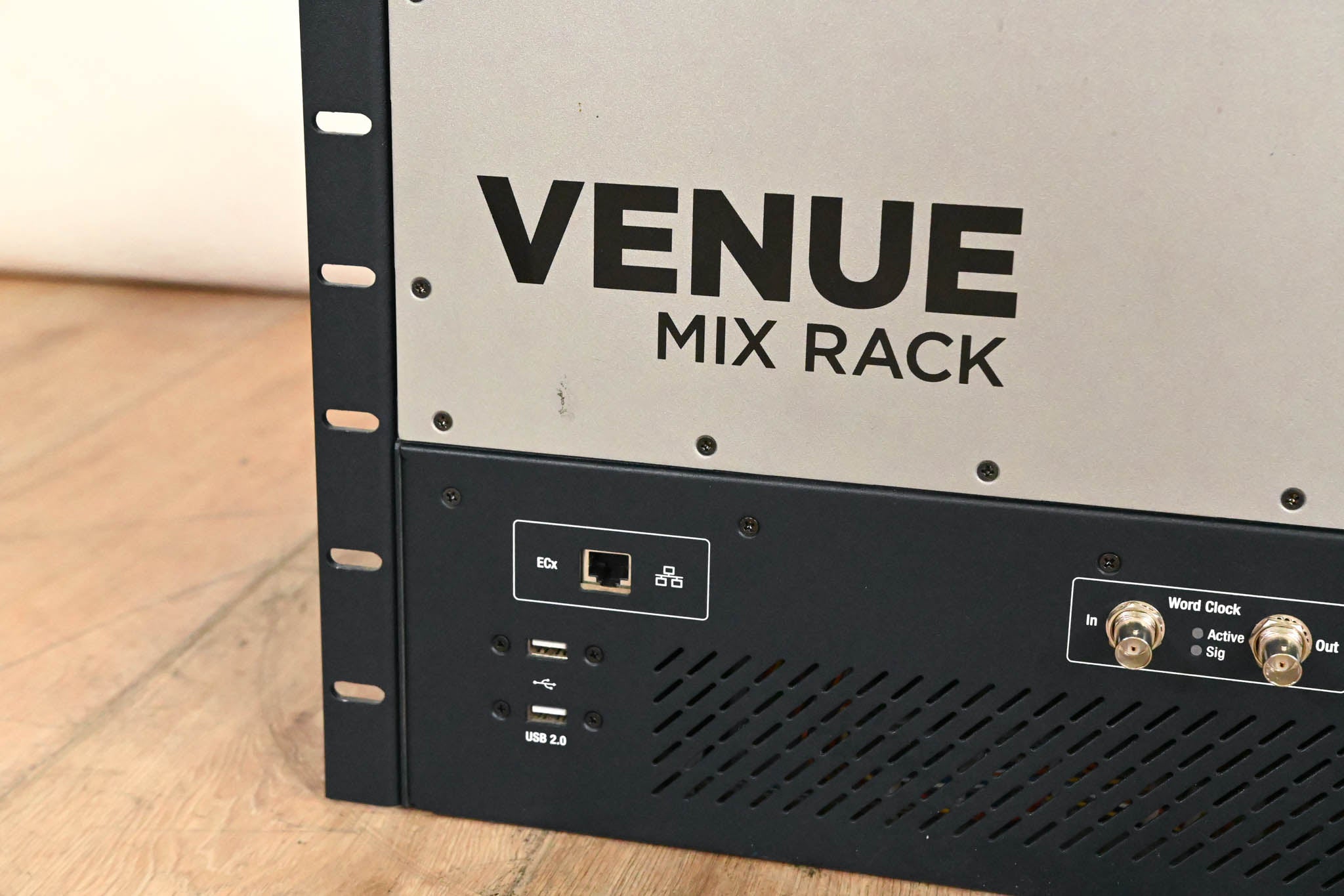 Digidesign VENUE Profile Digital Mixing Console with Mix Rack