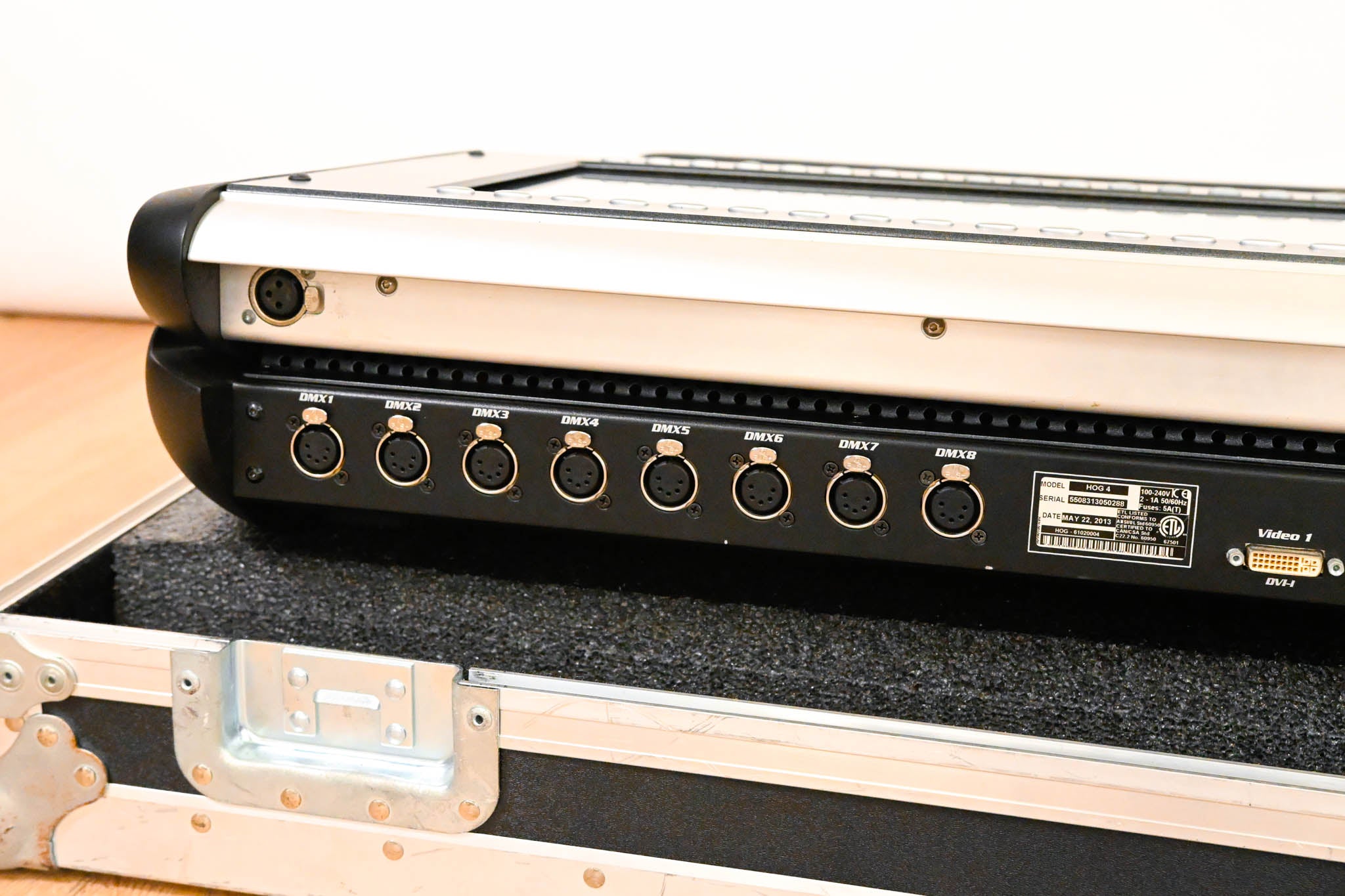 High End Systems Hog 4 Lighting Control Console with Road Case