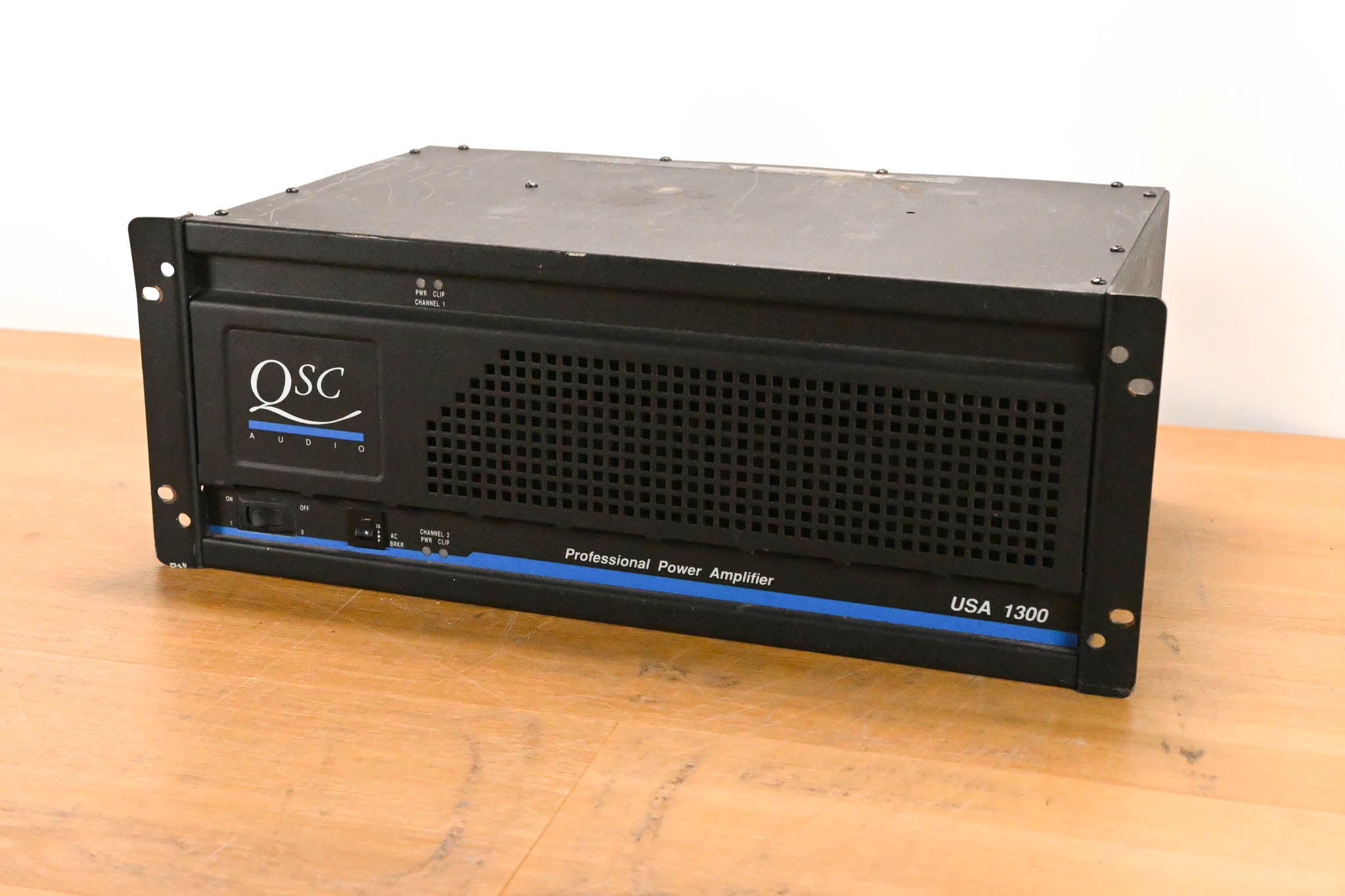 QSC USA 1300 2-Channel Power Amplifier