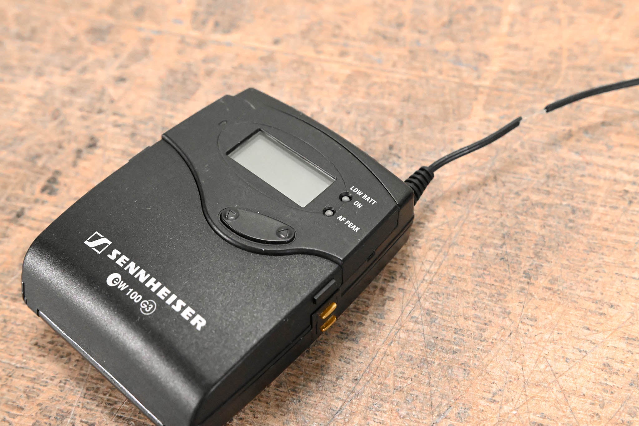 Sennheiser SK 2000XP Wireless Bodypack Transmitter Bw Range: 626-698 MHz