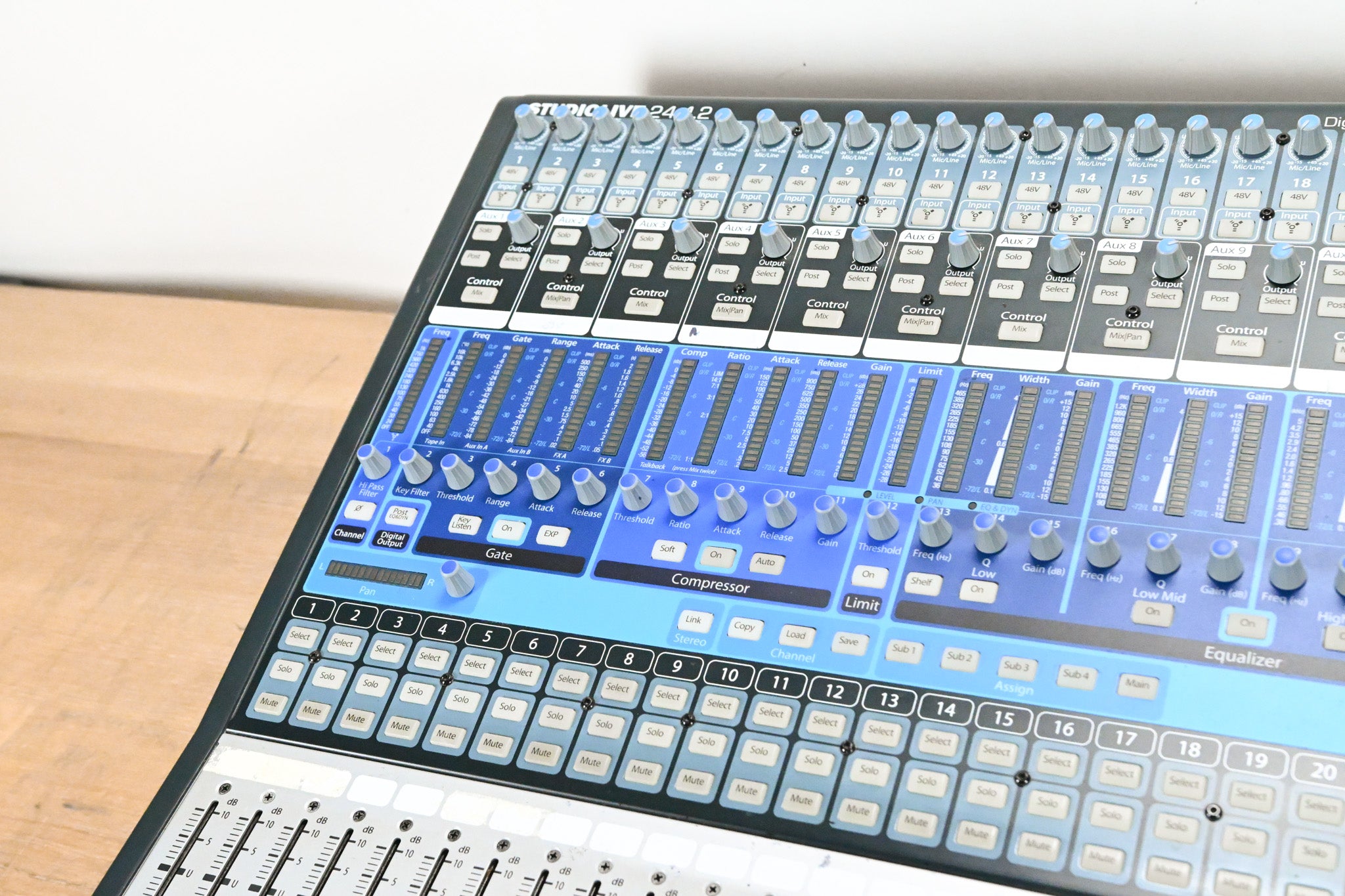 PreSonus StudioLive 24.4.2 24-Channel Digital Audio Mixer