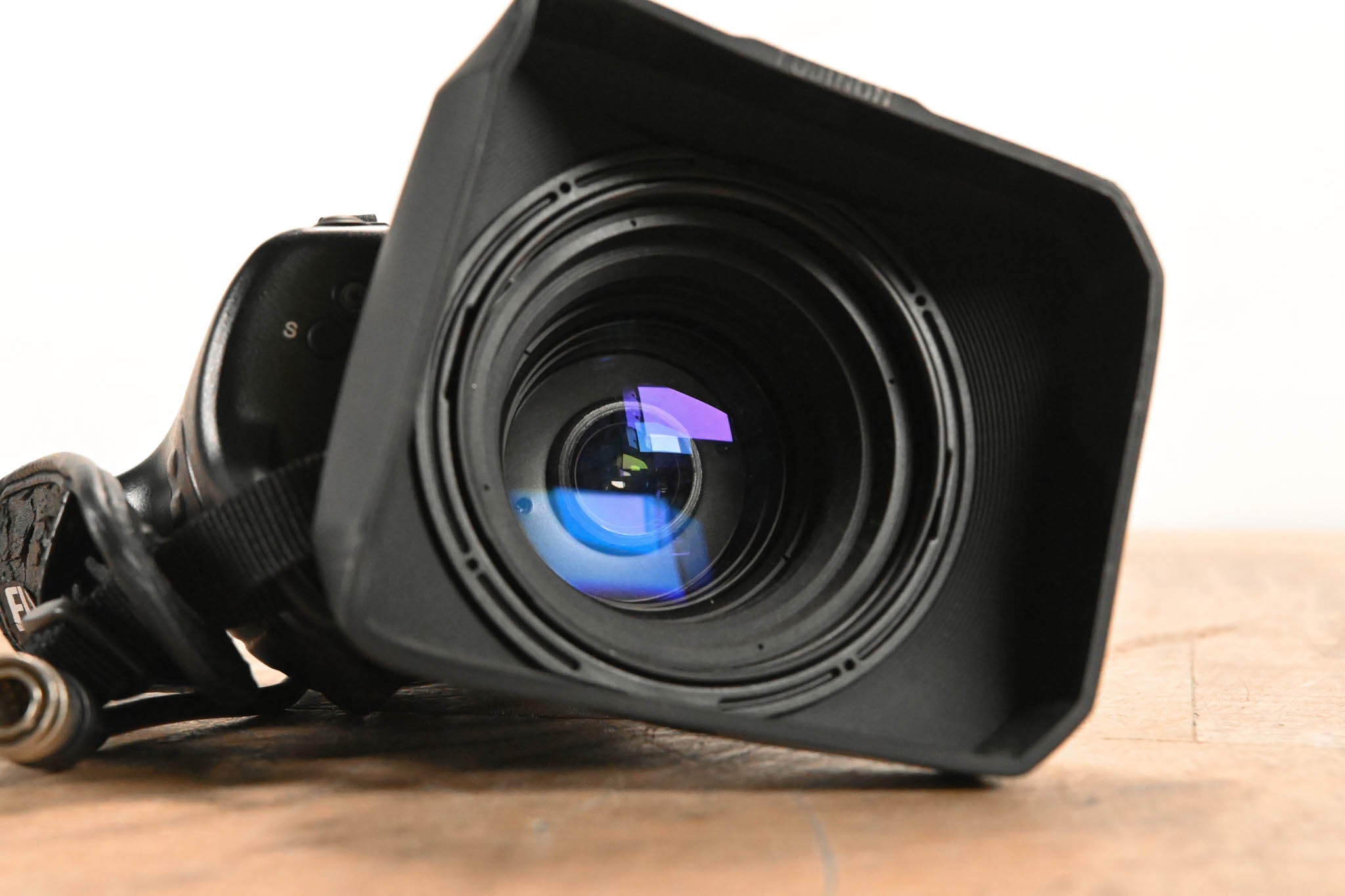 Fujinon Th16x5.5BRMU 1/3" Broadcast Zoom Lens - 1:1.4/5.5-88mm