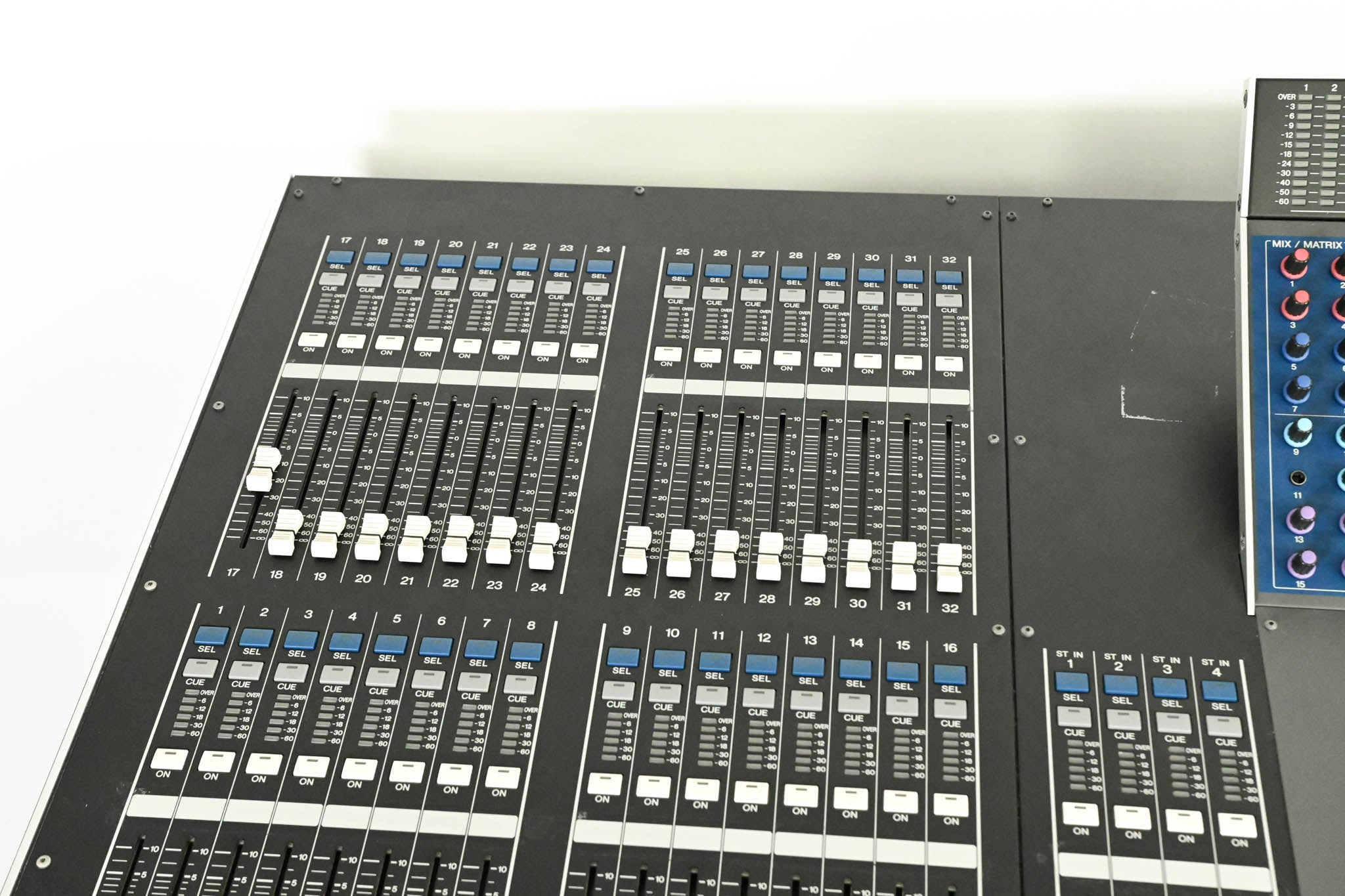 Yamaha M7CL-48 48-Channel Digital Audio Mixing Console