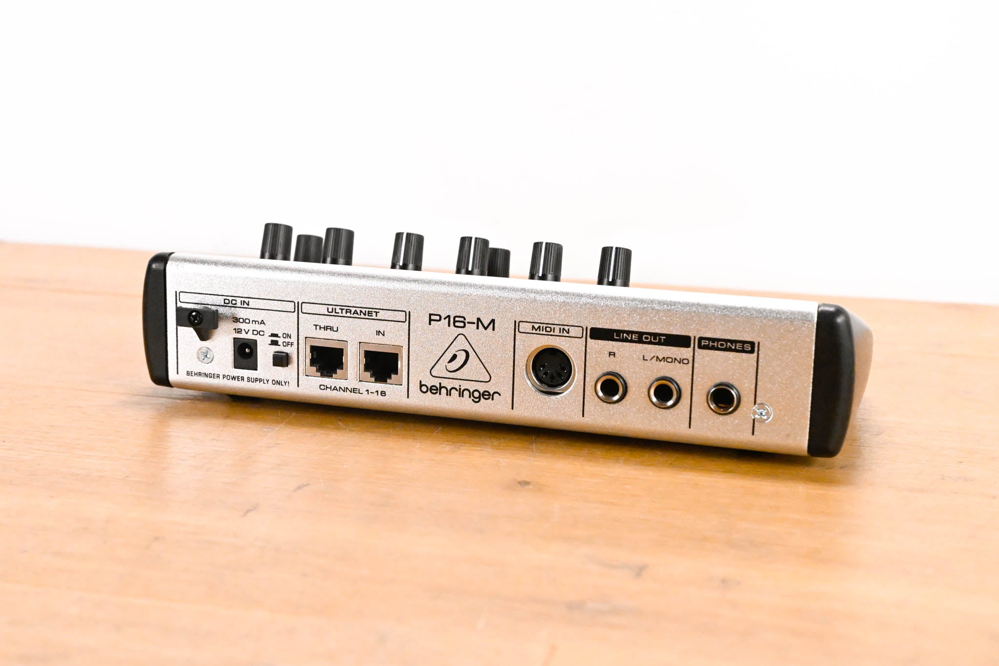 Behringer Powerplay P16-M 16-Channel Digital Personal Mixer