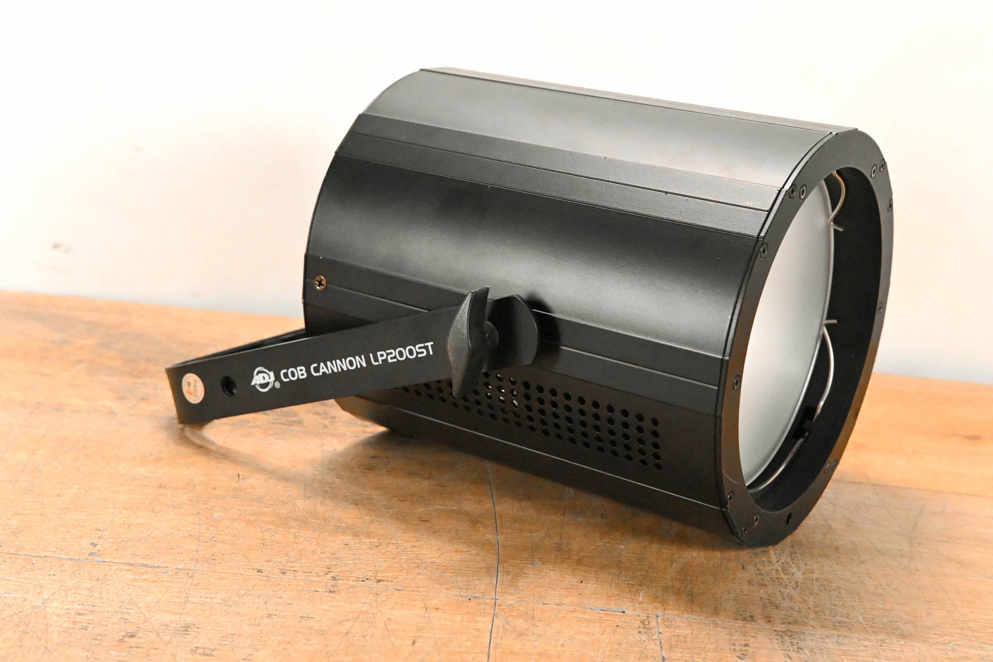 ADJ COB Cannon LP200ST 200W Chip On Board Color Mixing Wash Fixture