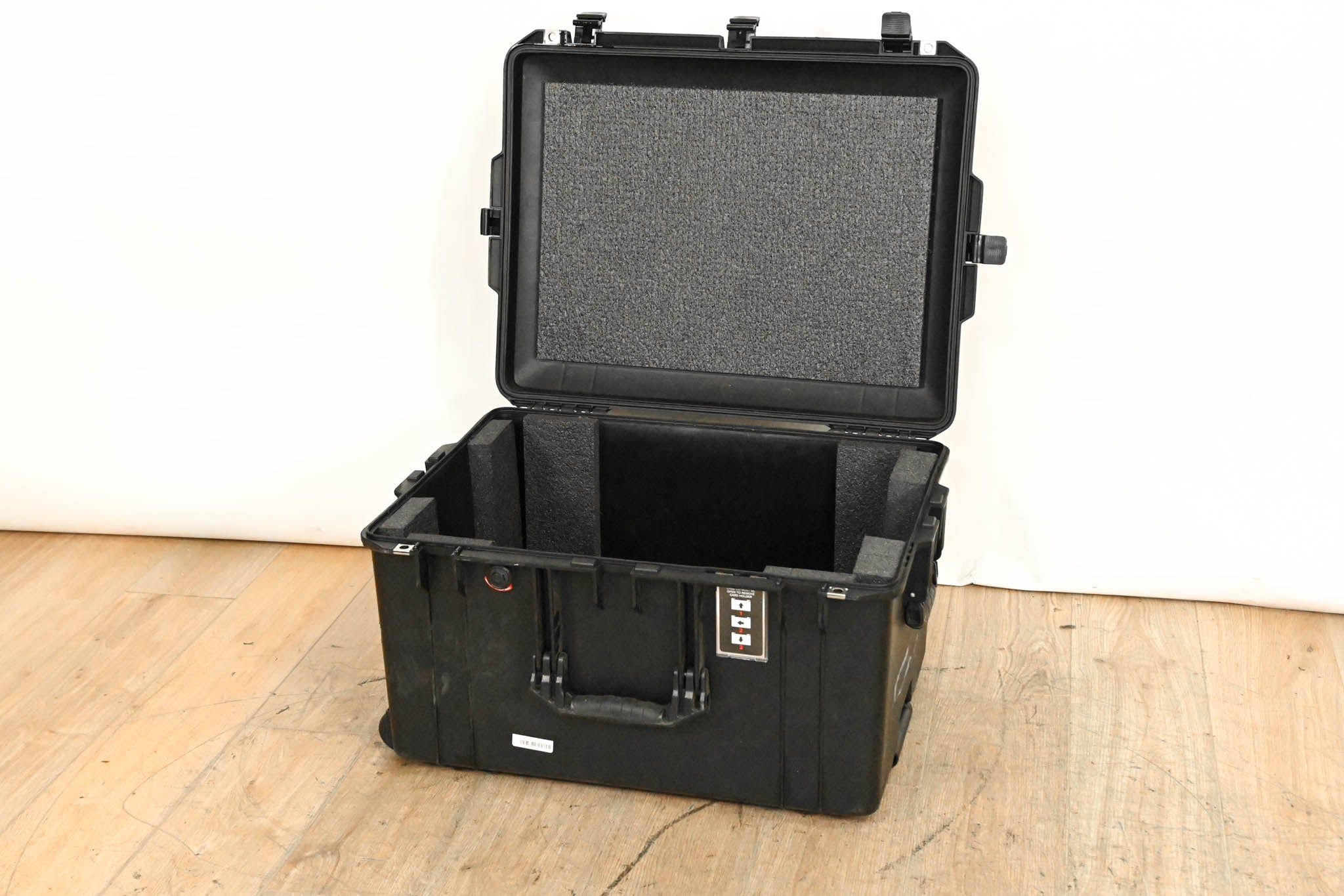 Pelican 1637 Air Case