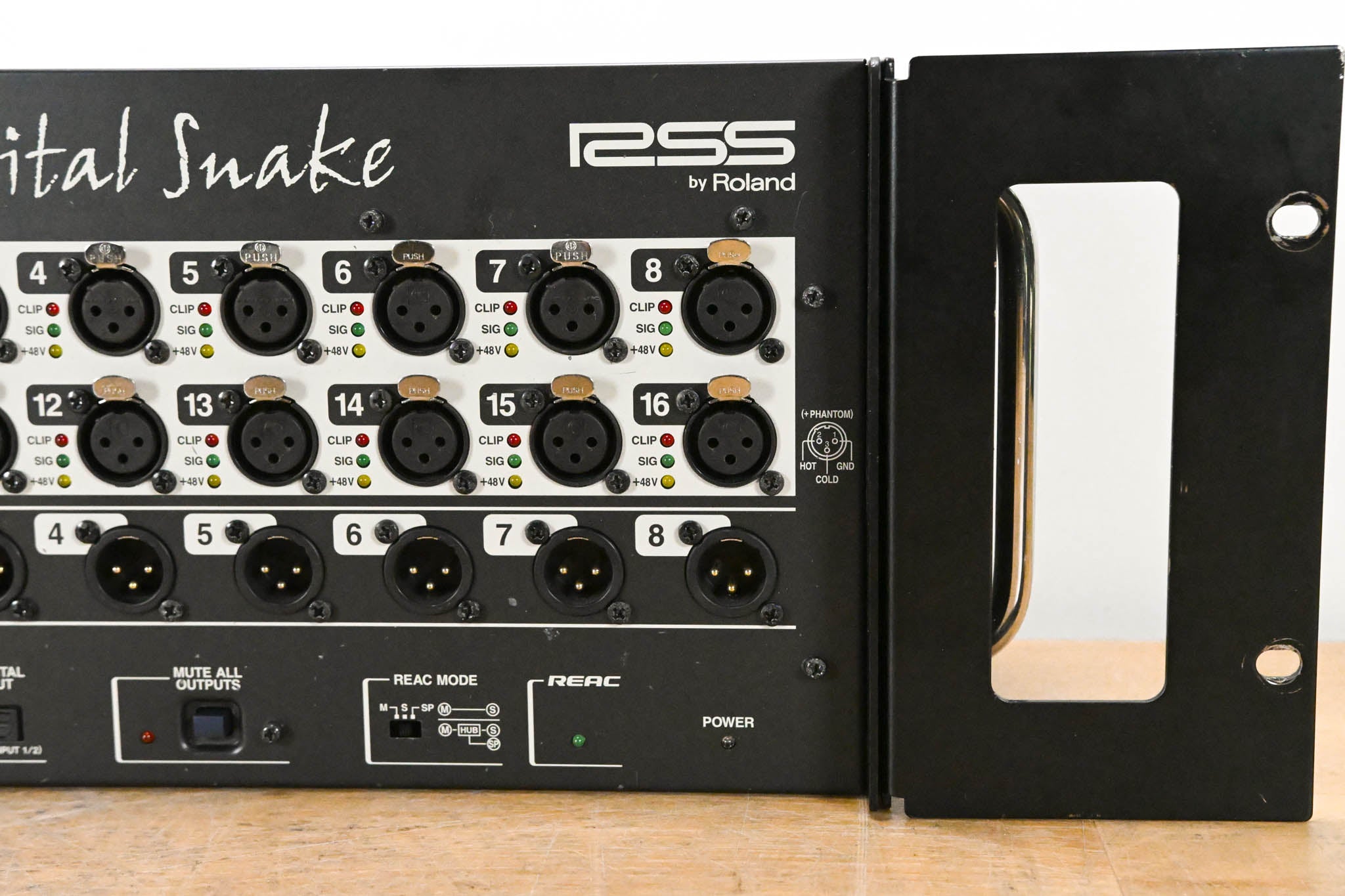 Roland S-1608 16 x 8 Stage Unit