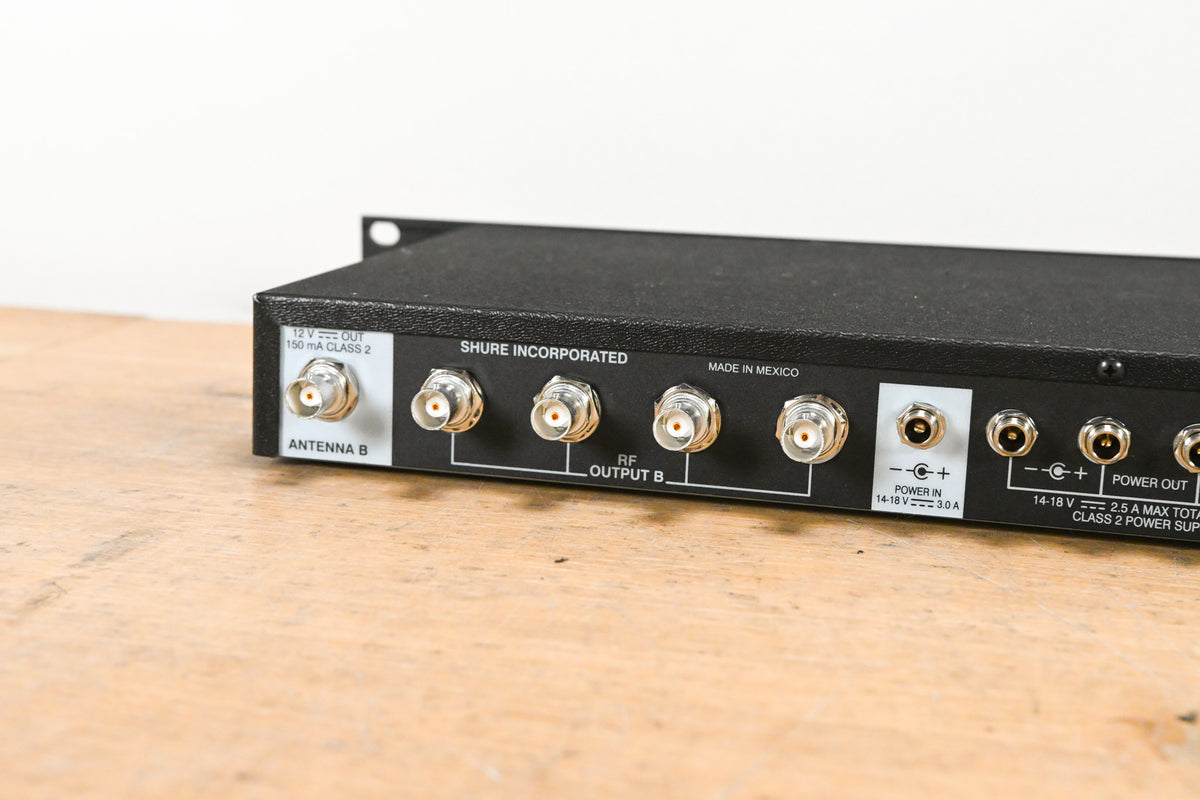 Shure UA844SWB Antenna Distribution System - 470-952 MHz (NO PSU)